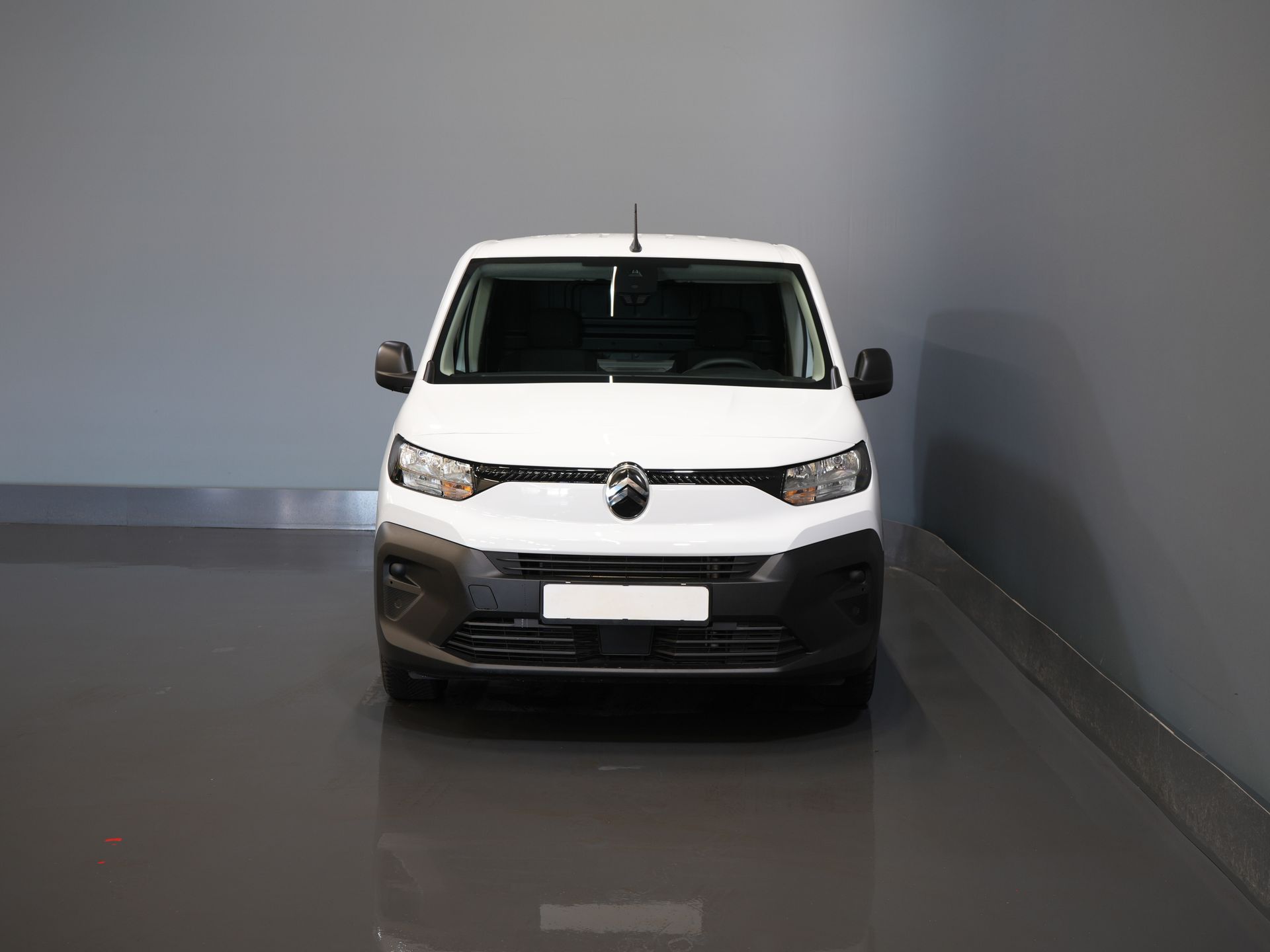 Citroën Berlingo Bestelbus 1.2 PureTech 110 pk MARGE BENZINE Carplay/ PDC/ Cruise/ Airco 6