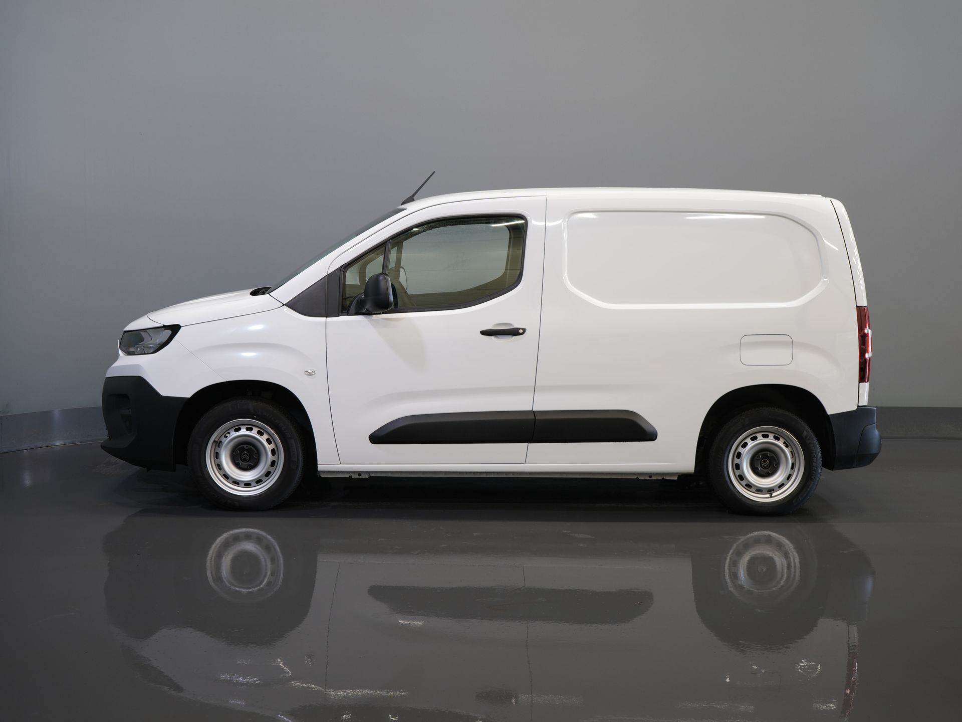 Citroën Berlingo Bestelbus 1.2 PureTech 110 pk MARGE BENZINE Carplay/ PDC/ Cruise/ Airco 9