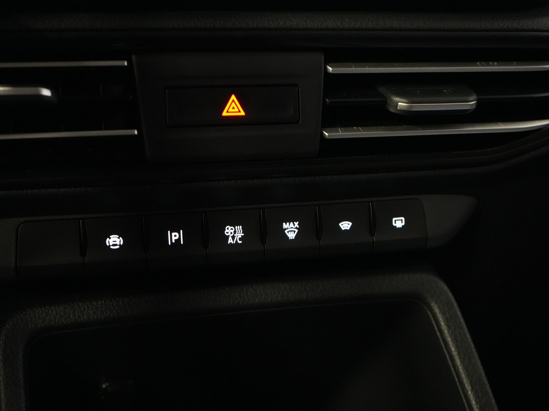 Volkswagen Caddy Cargo Maxi Bestelbus (Connect) 2.0 125 pk DSG Aut. L2 Limited BPM VRIJ! Adapt.Cruise/ LED/ Virtual Cockpit/ Stoelverw./ Carplay/ Stuurverw./ Navi/ Ca 20