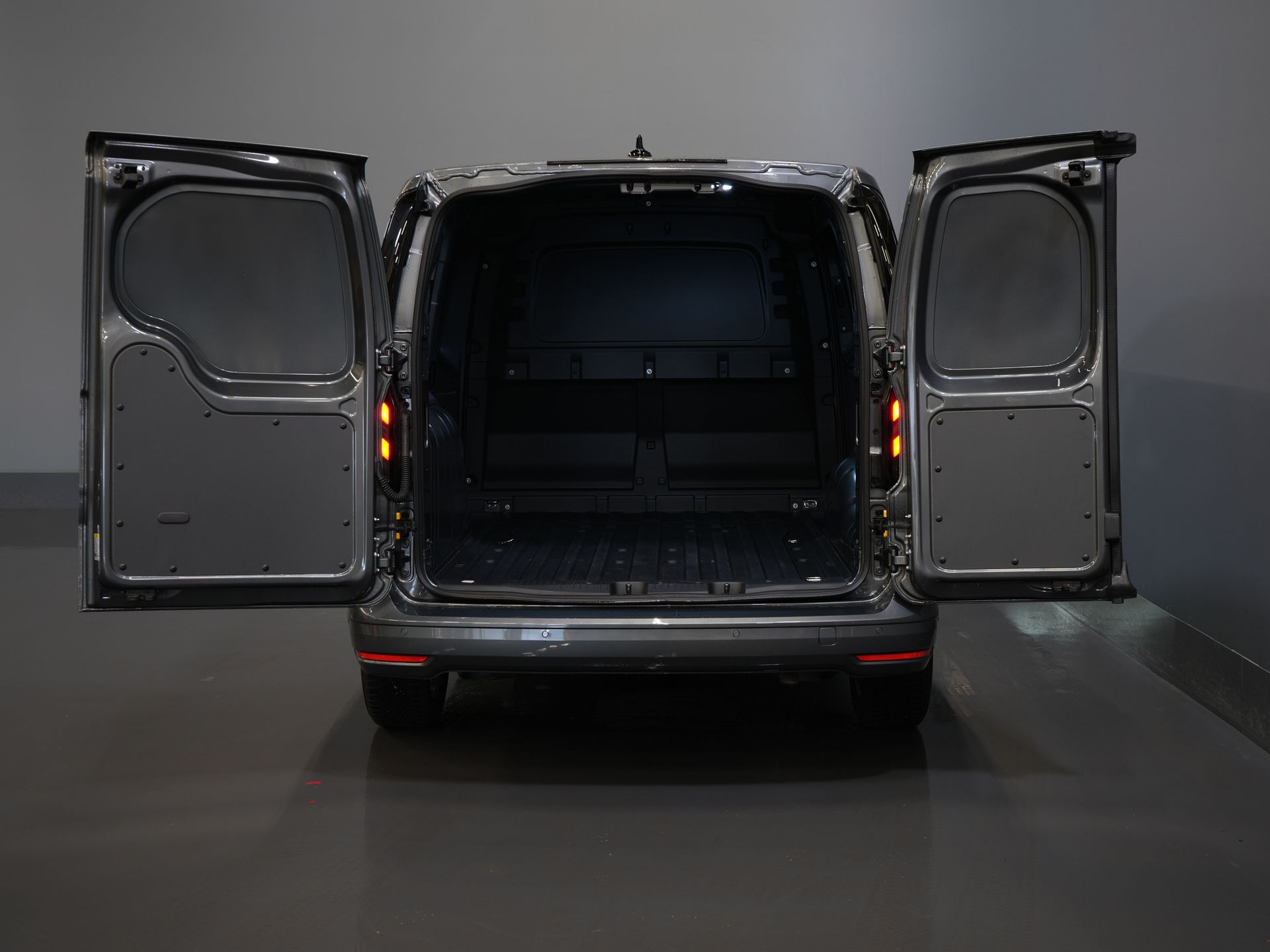 Volkswagen Caddy Cargo Maxi Bestelbus (Connect) 2.0 125 pk DSG Aut. L2 Limited BPM VRIJ! Adapt.Cruise/ LED/ Virtual Cockpit/ Stoelverw./ Carplay/ Stuurverw./ Navi/ Ca 4