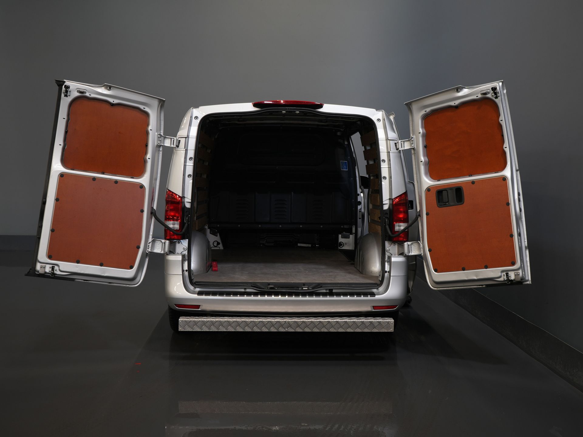 Mercedes-Benz Vito Bestelbus 114 CDI Aut. L3 BPM VRIJ! NL Auto/ Carplay/ Cruise/ DAB/ Camera/ LMV 18”/ Sidebars 4