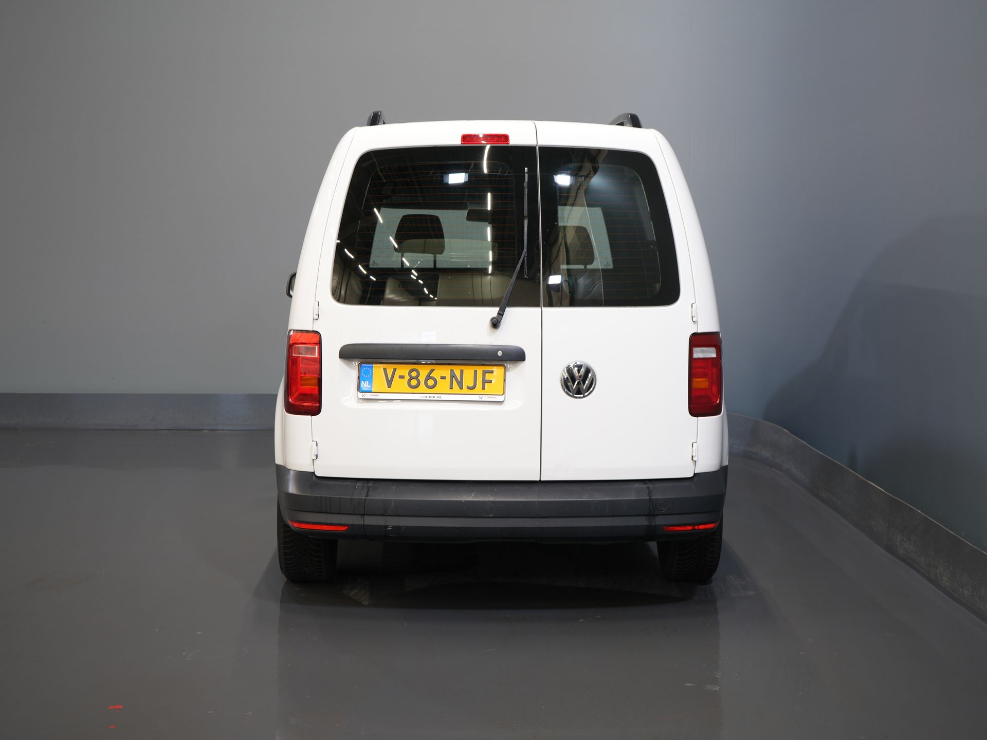 Volkswagen Caddy Bestelbus 1.0 TSI 100 pk Benzine BPM VRIJ! Airco/ Roofrails 5