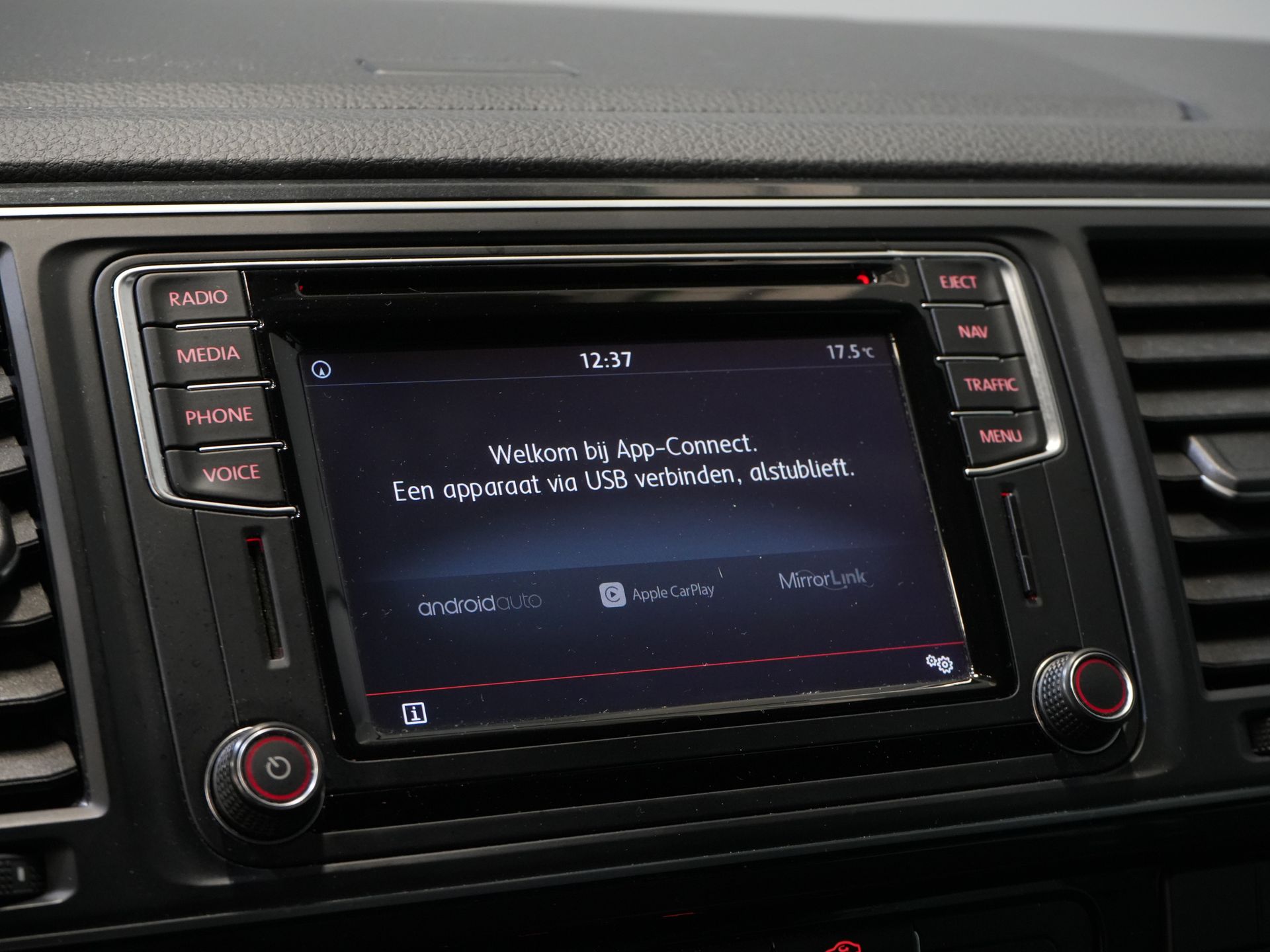 Volkswagen Transporter Bestelbus T6 2.0 TDI 150 pk DSG Aut. L2 Highline E6 DC Dubbel Cabine BPM VRIJ! Carplay/ Alarm/ Leder/ Cruise/ PDC/ Sidebars/ Trekhaak/ LMV 23