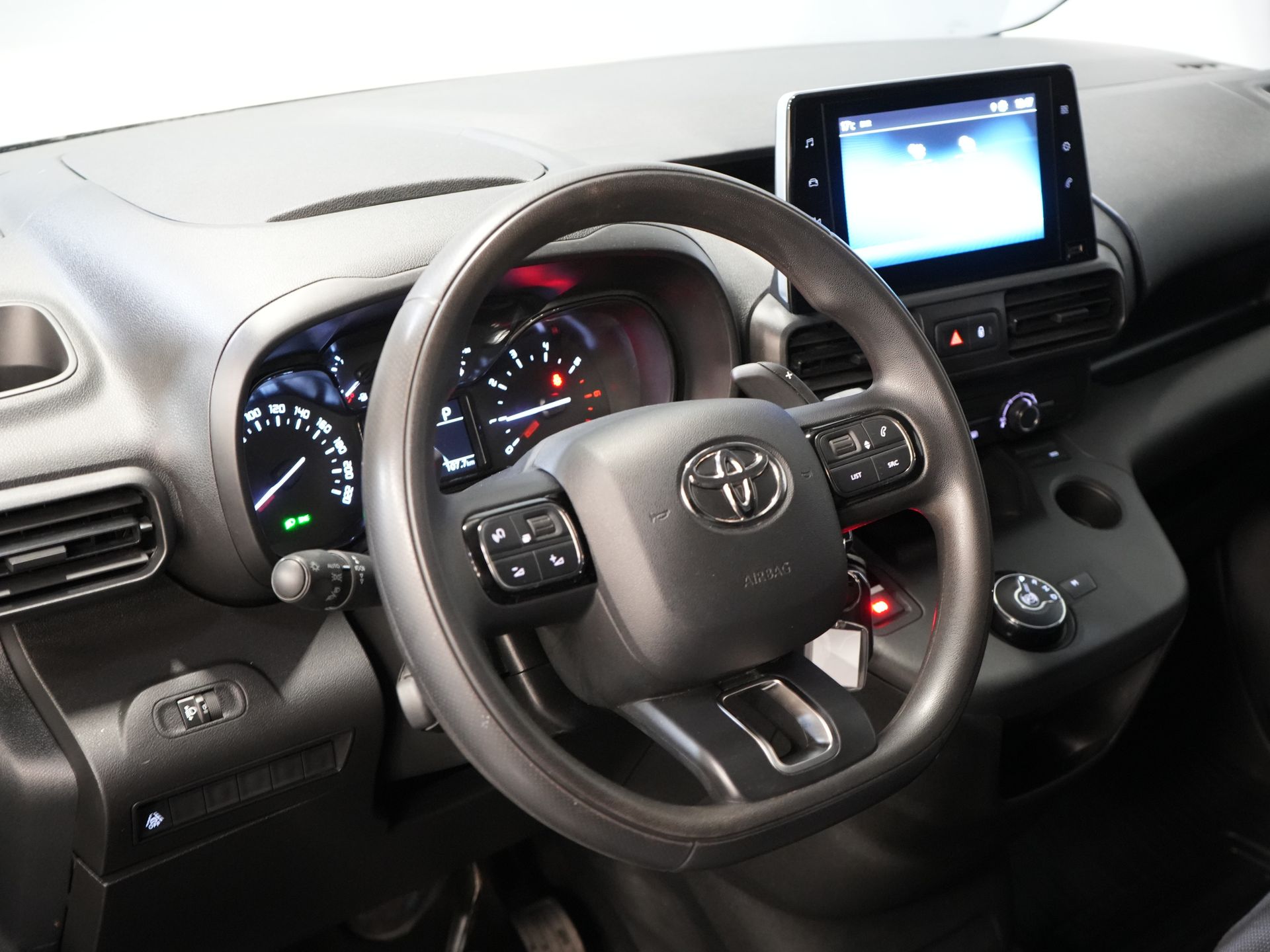 Toyota PROACE CITY Bestelbus 1.2 Turbo 130 pk Aut. L2 Benzine BPM VRIJ! 3Pers./ Carplay/ Camera/ LMV/ PDC/ Airco/ Cruise 13
