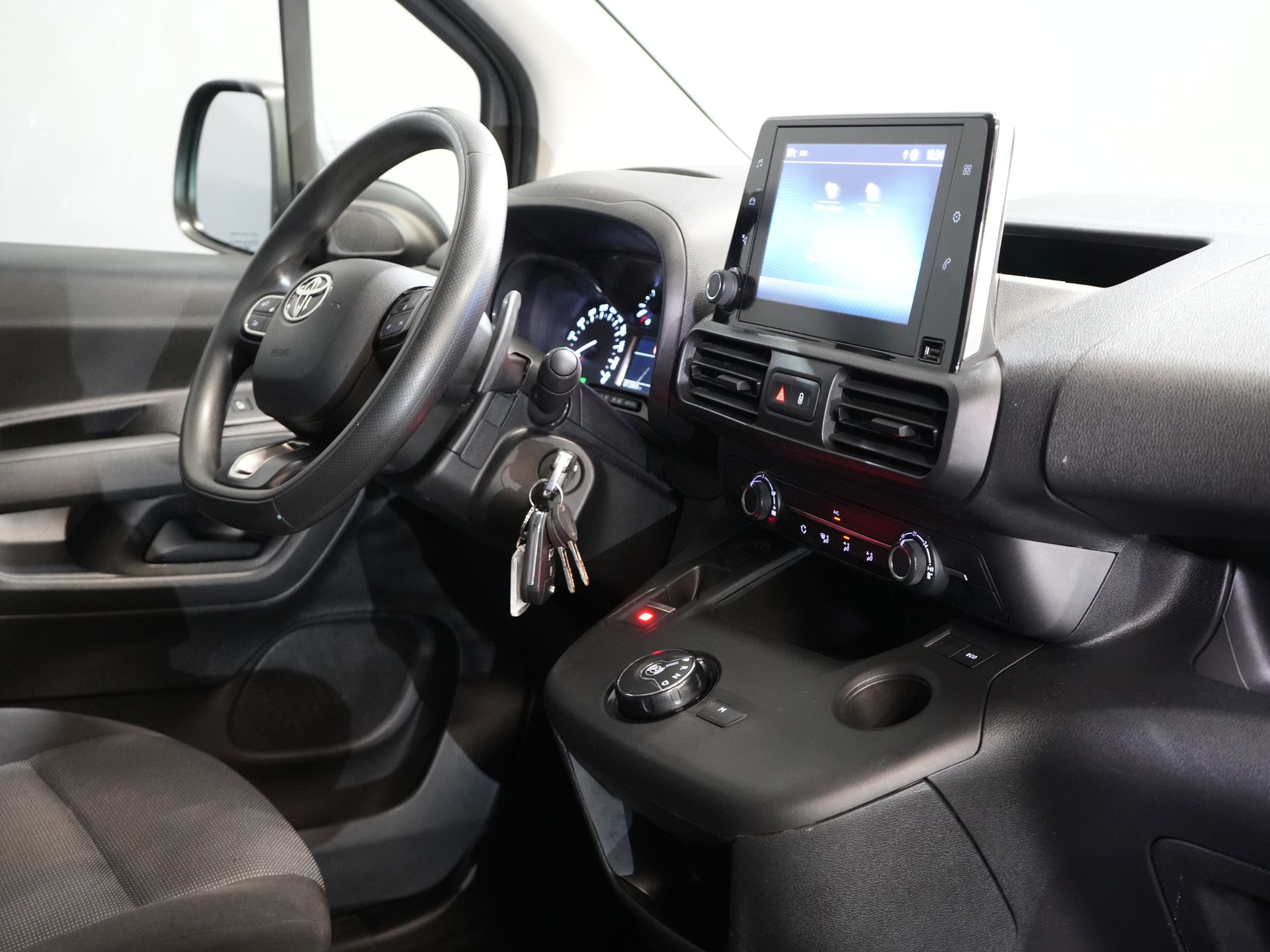 Toyota PROACE CITY Bestelbus 1.2 Turbo 130 pk Aut. L2 Benzine BPM VRIJ! 3Pers./ Carplay/ Camera/ LMV/ PDC/ Airco/ Cruise 2