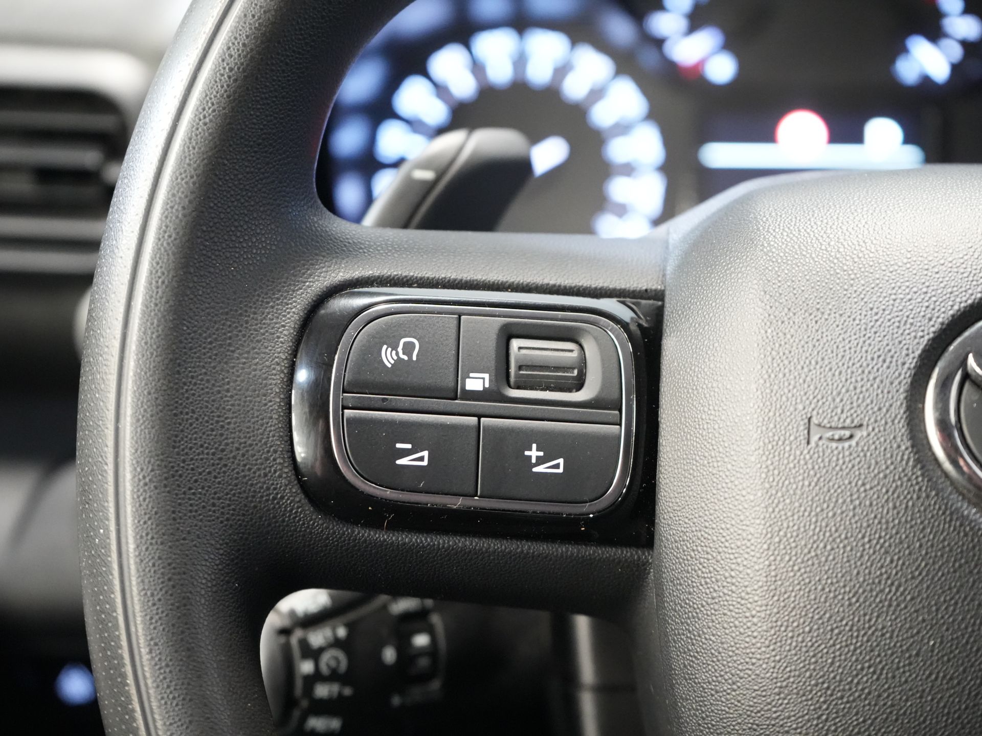 Toyota PROACE CITY Bestelbus 1.2 Turbo 130 pk Aut. L2 Benzine BPM VRIJ! 3Pers./ Carplay/ Camera/ LMV/ PDC/ Airco/ Cruise 20