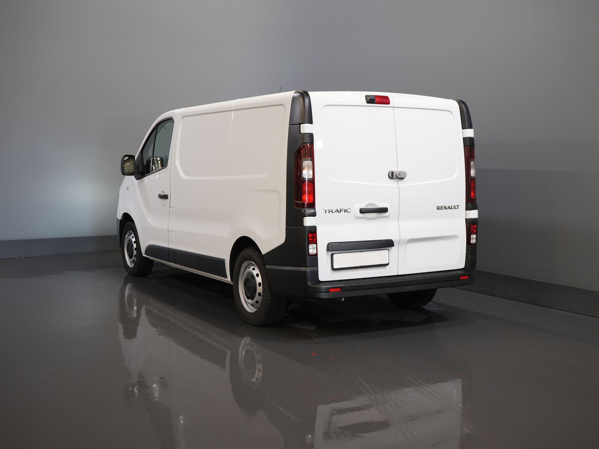 Renault Trafic Bestelbus 2.0 dCi 145 pk BPM VRIJ Inrichting/ Standkachel/ Stoelverw/ CarPlay/ Camera/ PDC/ Cruise/ Airco 1