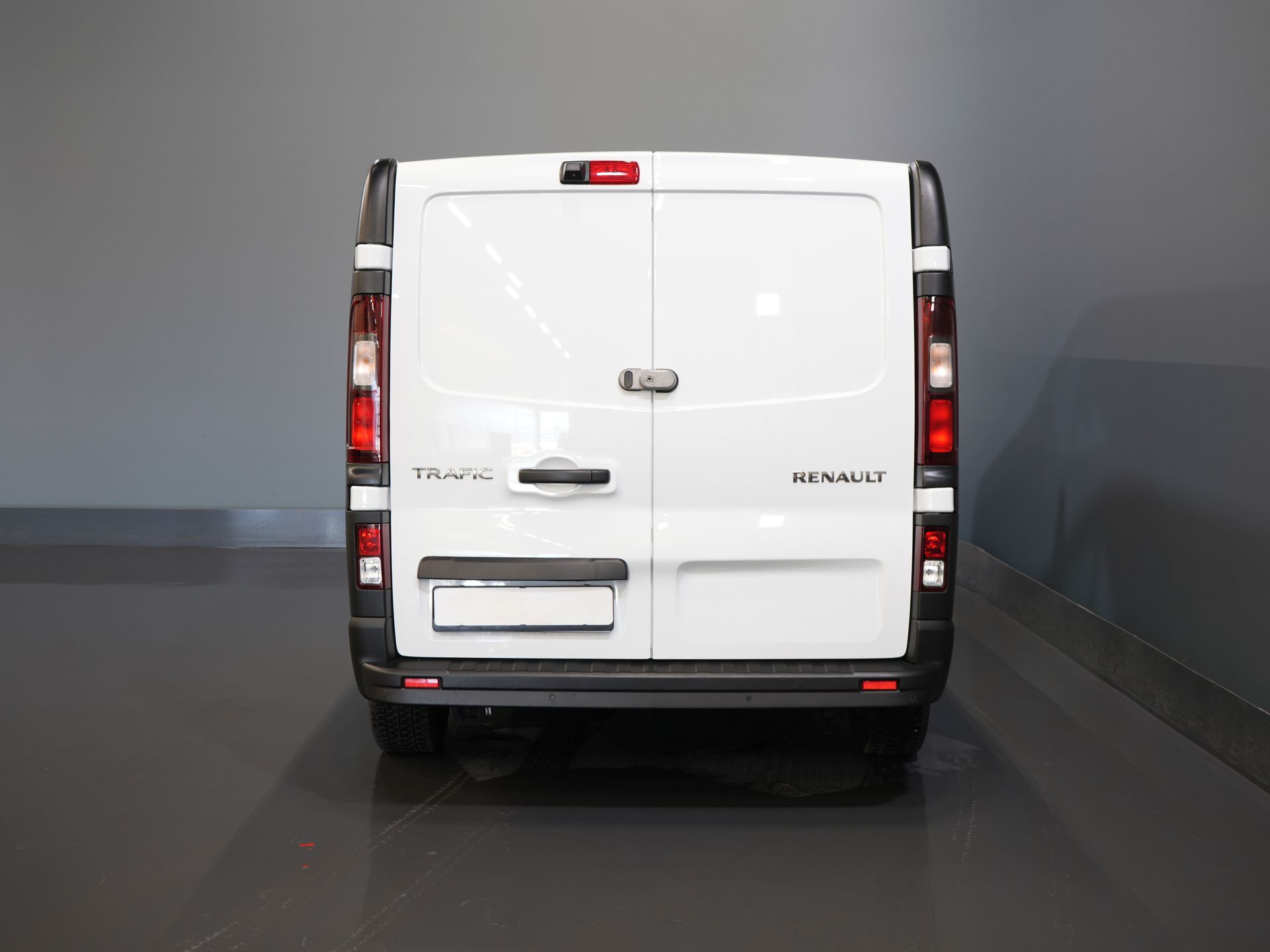 Renault Trafic Bestelbus 2.0 dCi 145 pk BPM VRIJ Inrichting/ Standkachel/ Stoelverw/ CarPlay/ Camera/ PDC/ Cruise/ Airco 5