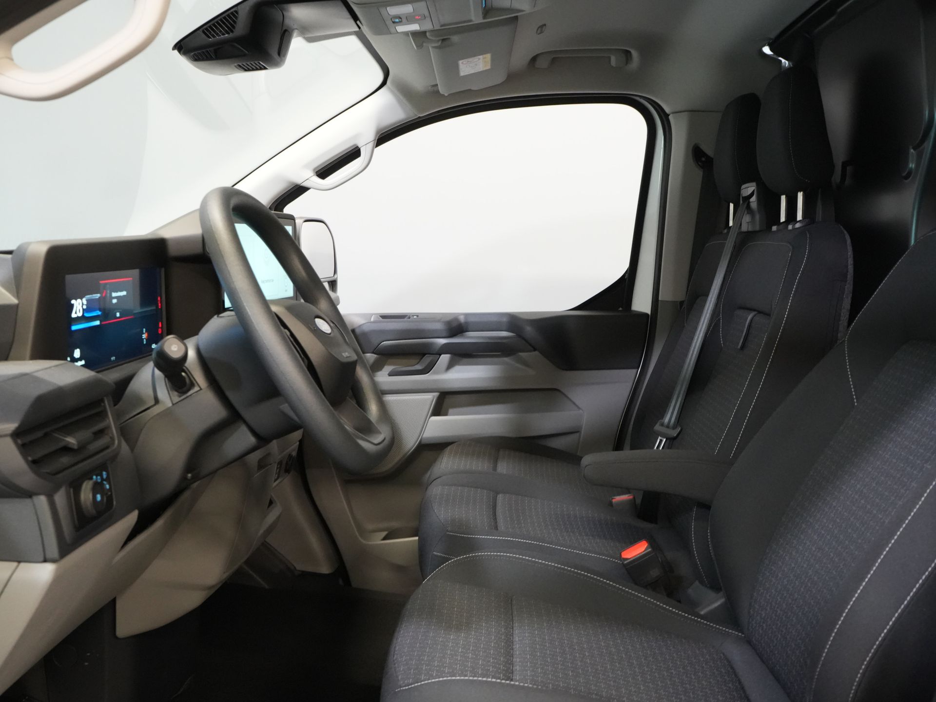 Ford E-Transit Custom Bestelbus 320 Trend 65 kWh 328 km WLTP LED/ Snellader/ Standkachel/ Stoelverw./ Carplay/ Climate/ Camera/ PDC/ Cruise 11