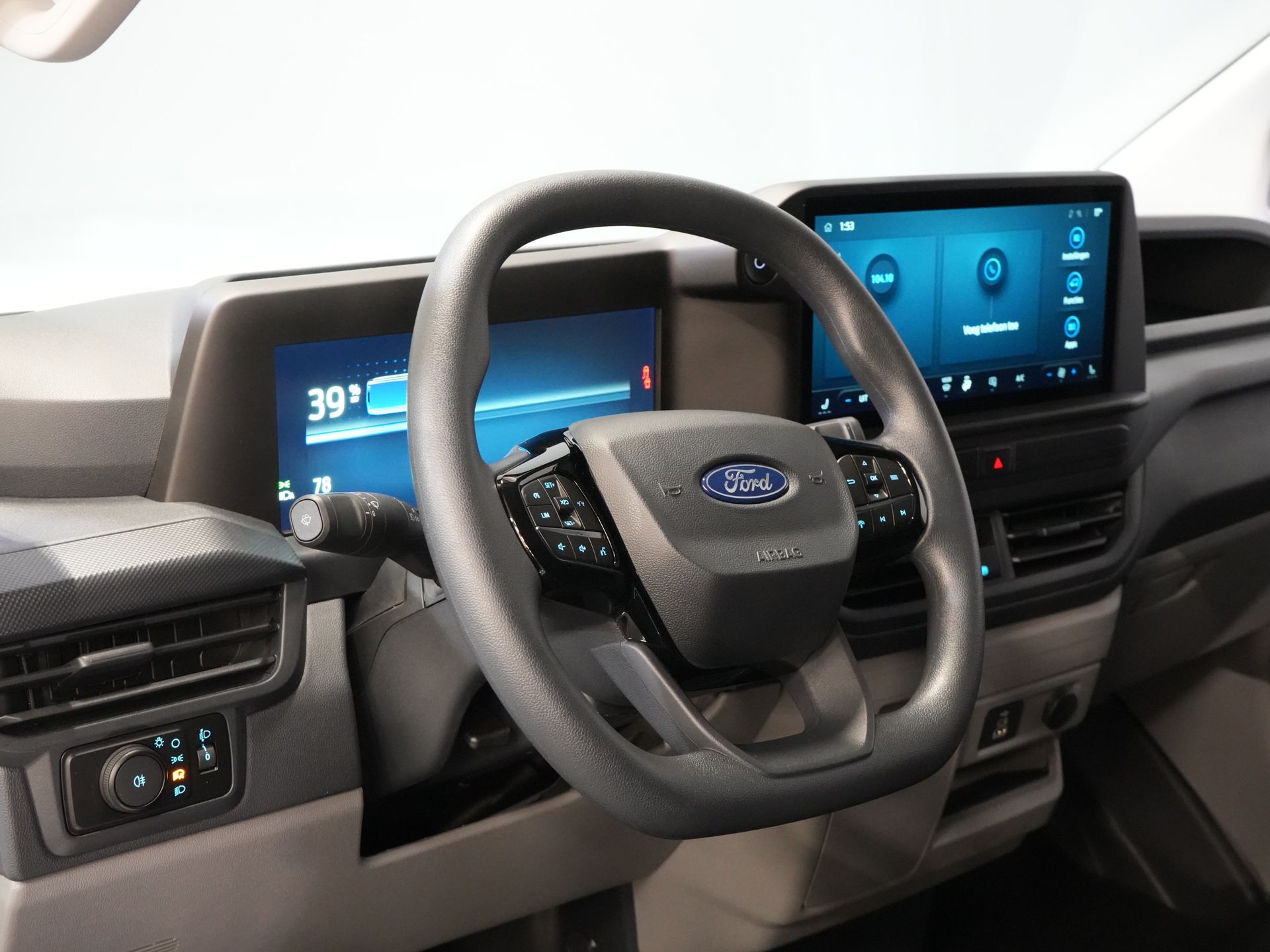 Ford E-Transit Custom Bestelbus 320 Trend 65 kWh 328 km WLTP LED/ Snellader/ Standkachel/ Stoelverw./ Carplay/ Climate/ Camera/ PDC/ Cruise 13