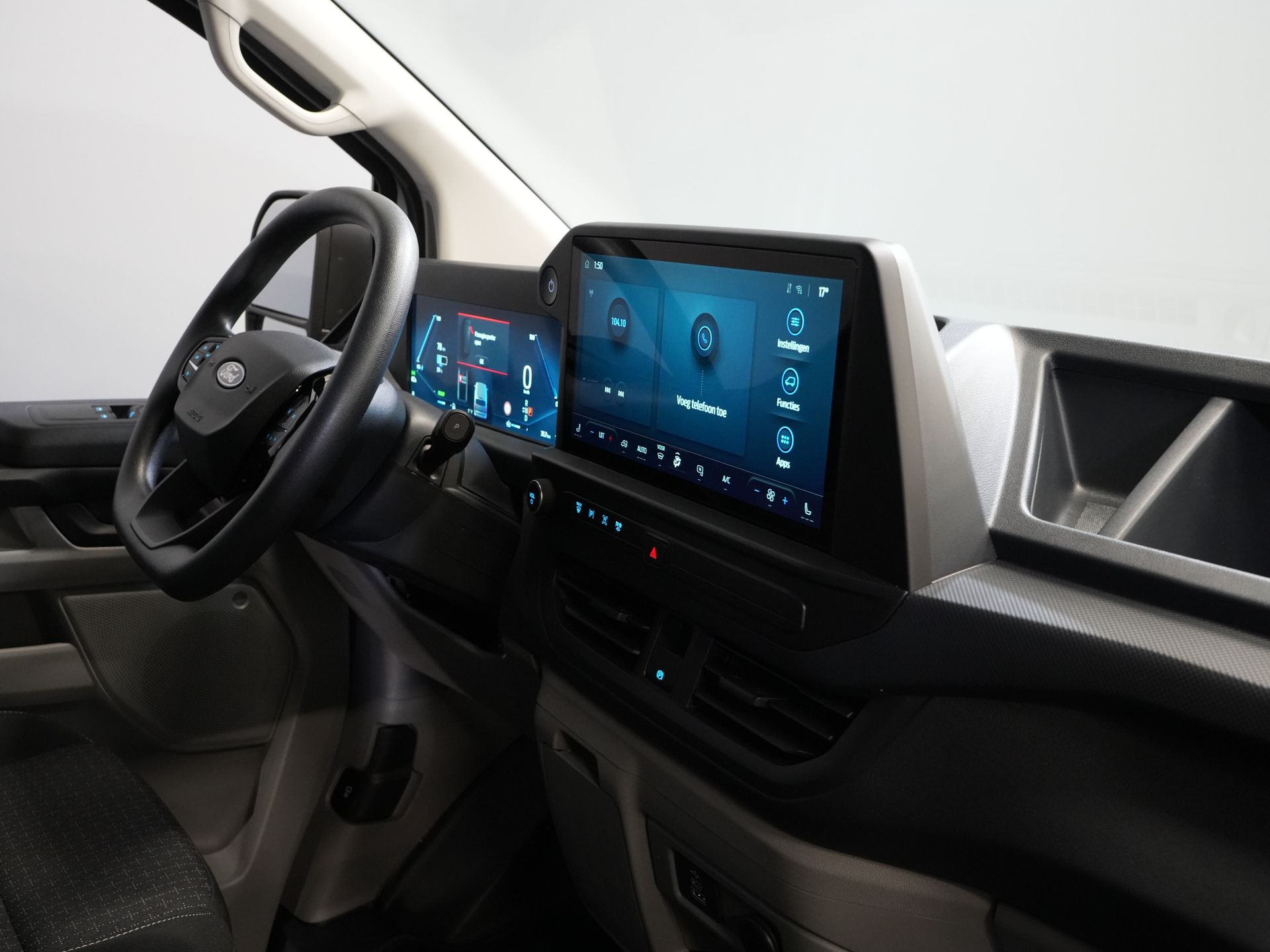 Ford E-Transit Custom Bestelbus 320 Trend 65 kWh 328 km WLTP LED/ Snellader/ Standkachel/ Stoelverw./ Carplay/ Climate/ Camera/ PDC/ Cruise 2
