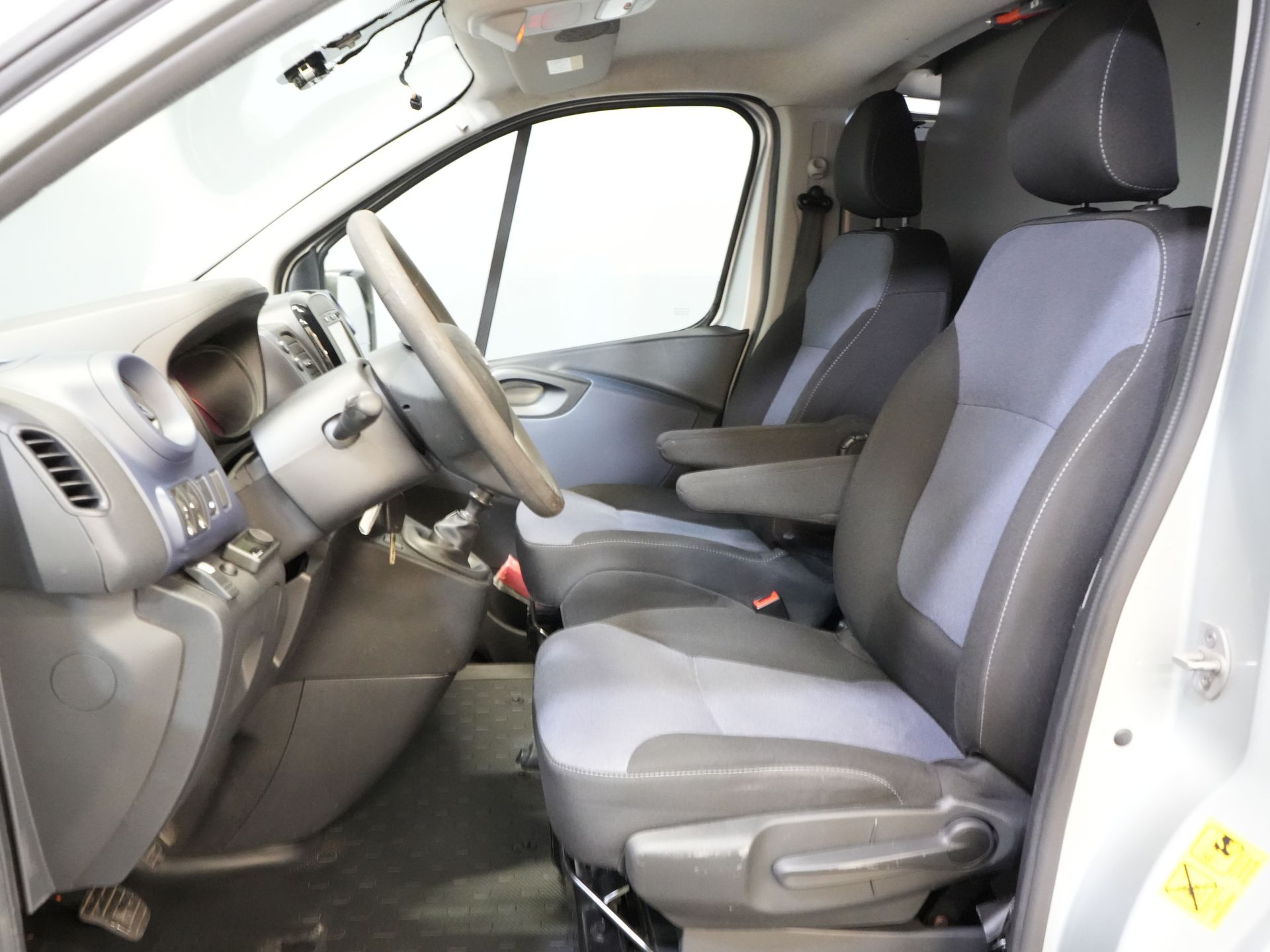 Opel Vivaro Bestelbus 1.6 CDTI 125 pk BPM VRIJ! NL Auto/ Camera/ PDC/ Cruise/ Trekhaak/ Airco 11