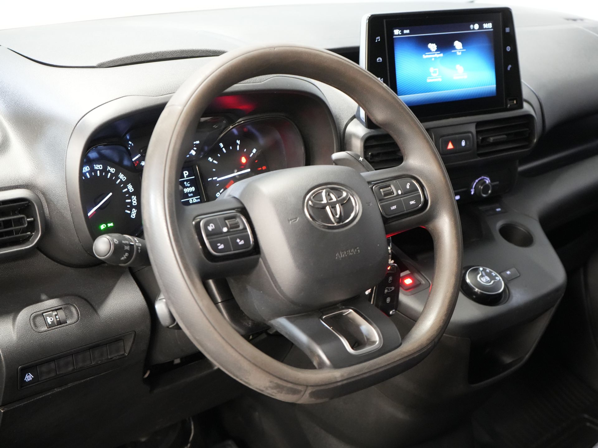 Toyota PROACE CITY Bestelbus 1.2 Turbo 130 pk Benzine Aut. BPM VRIJ! 3Pers./ Carplay/ Camera/ Cruise/ PDC/ Trekhaak 13