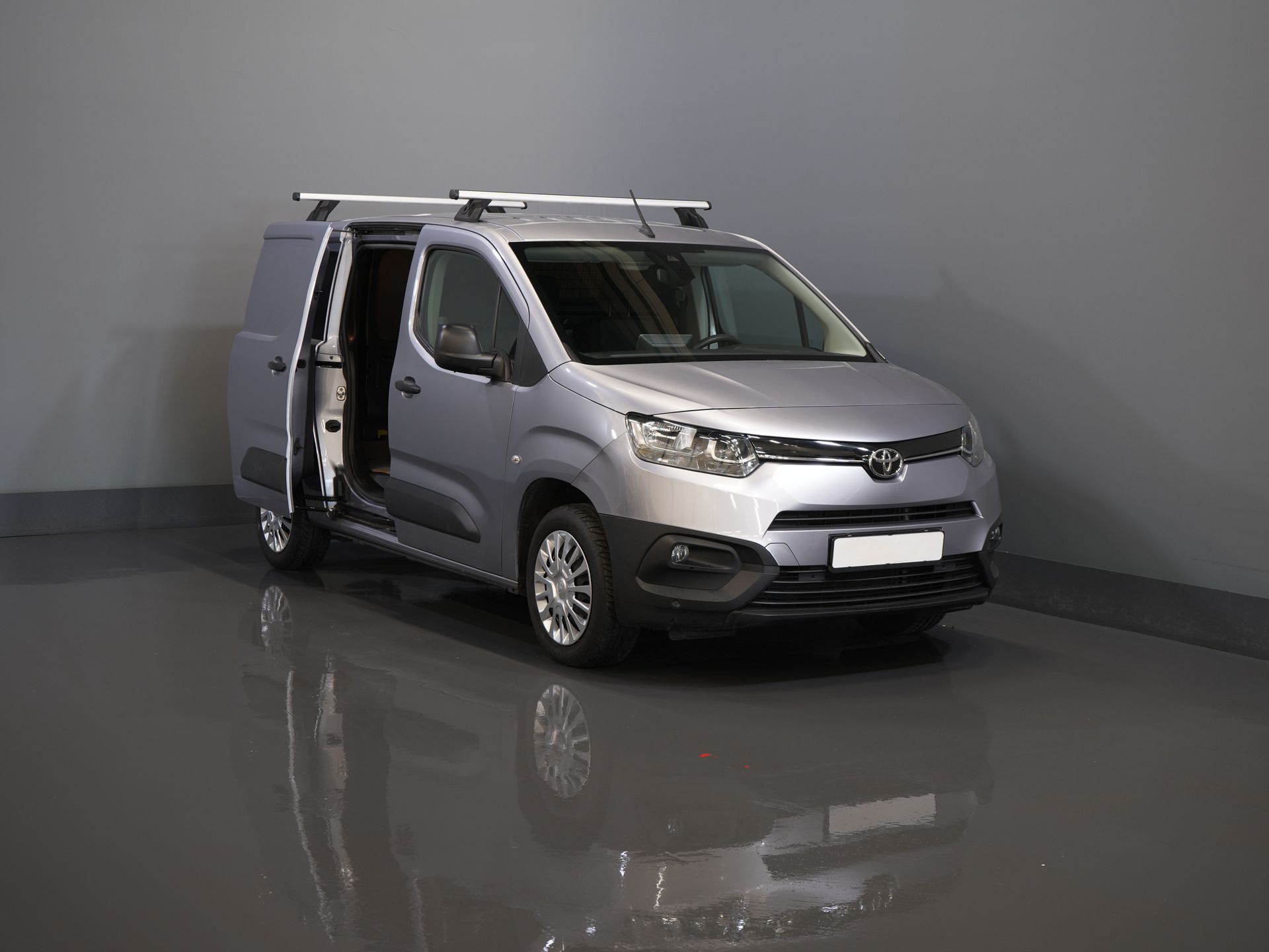 Toyota PROACE CITY Bestelbus 1.2 Turbo 130 pk Benzine Aut. BPM VRIJ! 3Pers./ Carplay/ Camera/ Cruise/ PDC/ Trekhaak 8