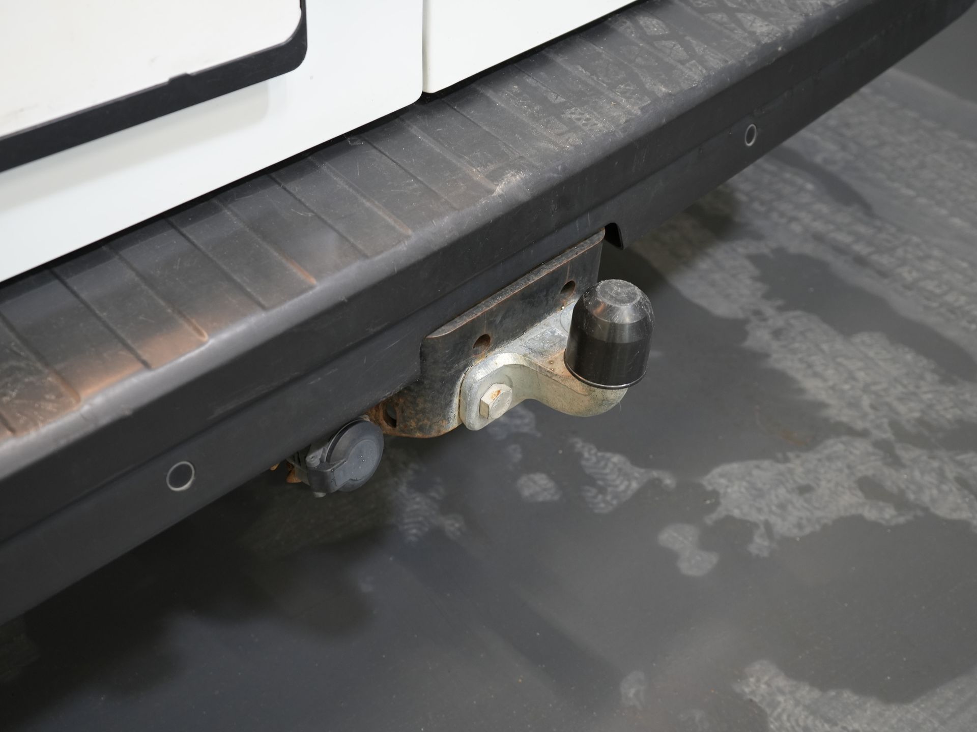 Renault Trafic Bestelbus 2.0 dCi 145 pk Aut. L2 BPM VRIJ! LED/ Carplay/ Cruise/ Stoelverw./ Airco/ Navi/ Dakdragers/ Trekhaak 17