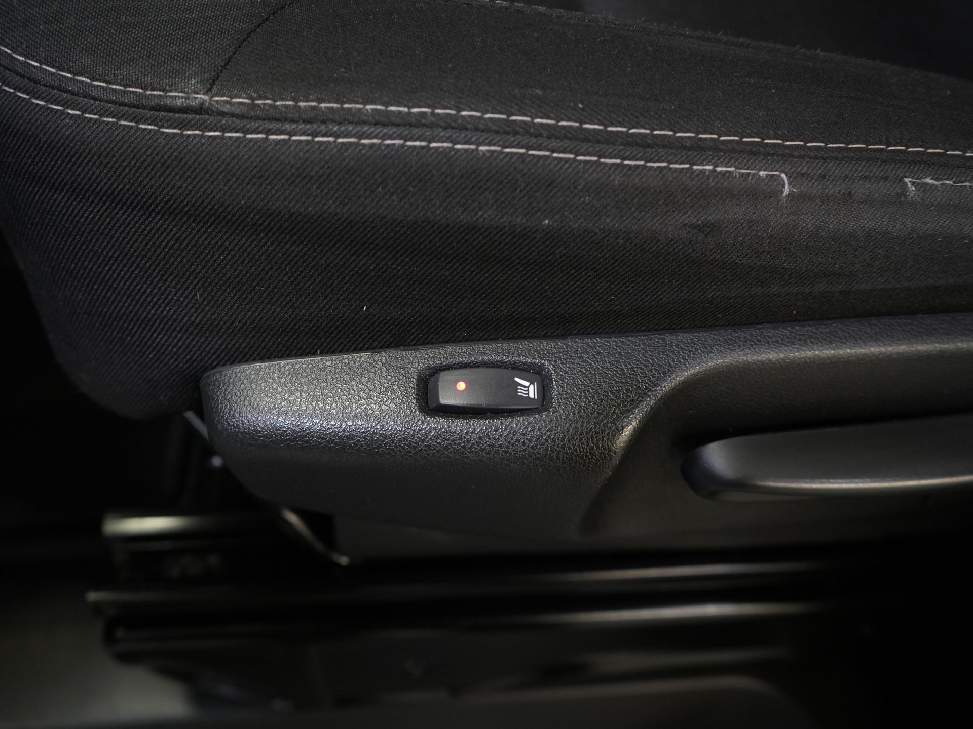 Renault Trafic Bestelbus 2.0 dCi 145 pk Aut. L2 BPM VRIJ! LED/ Carplay/ Cruise/ Stoelverw./ Airco/ Navi/ Dakdragers/ Trekhaak 18