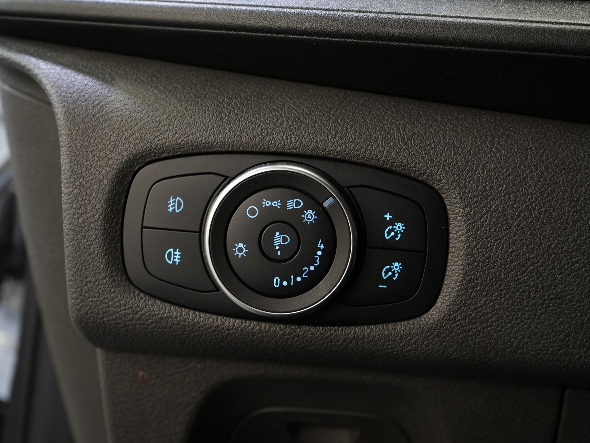 Ford Transit Custom Bestelbus 2.0 TDCI 170 pk Aut. L2 Sport BPM VRIJ! Bi-Xenon/ Leder/ D.B. Riem VV./ Elek.stoel/ Stoelverw./ Carplay/ Camera/ PDC/ LMV/ Cruis 17