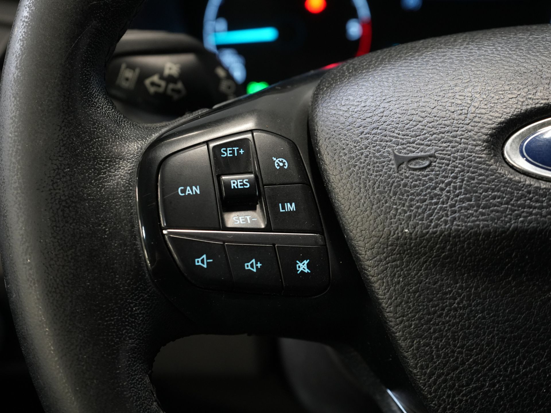 Ford Transit Custom Bestelbus 2.0 TDCI 170 pk Aut. L2 Sport BPM VRIJ! Bi-Xenon/ Leder/ D.B. Riem VV./ Elek.stoel/ Stoelverw./ Carplay/ Camera/ PDC/ LMV/ Cruis 18