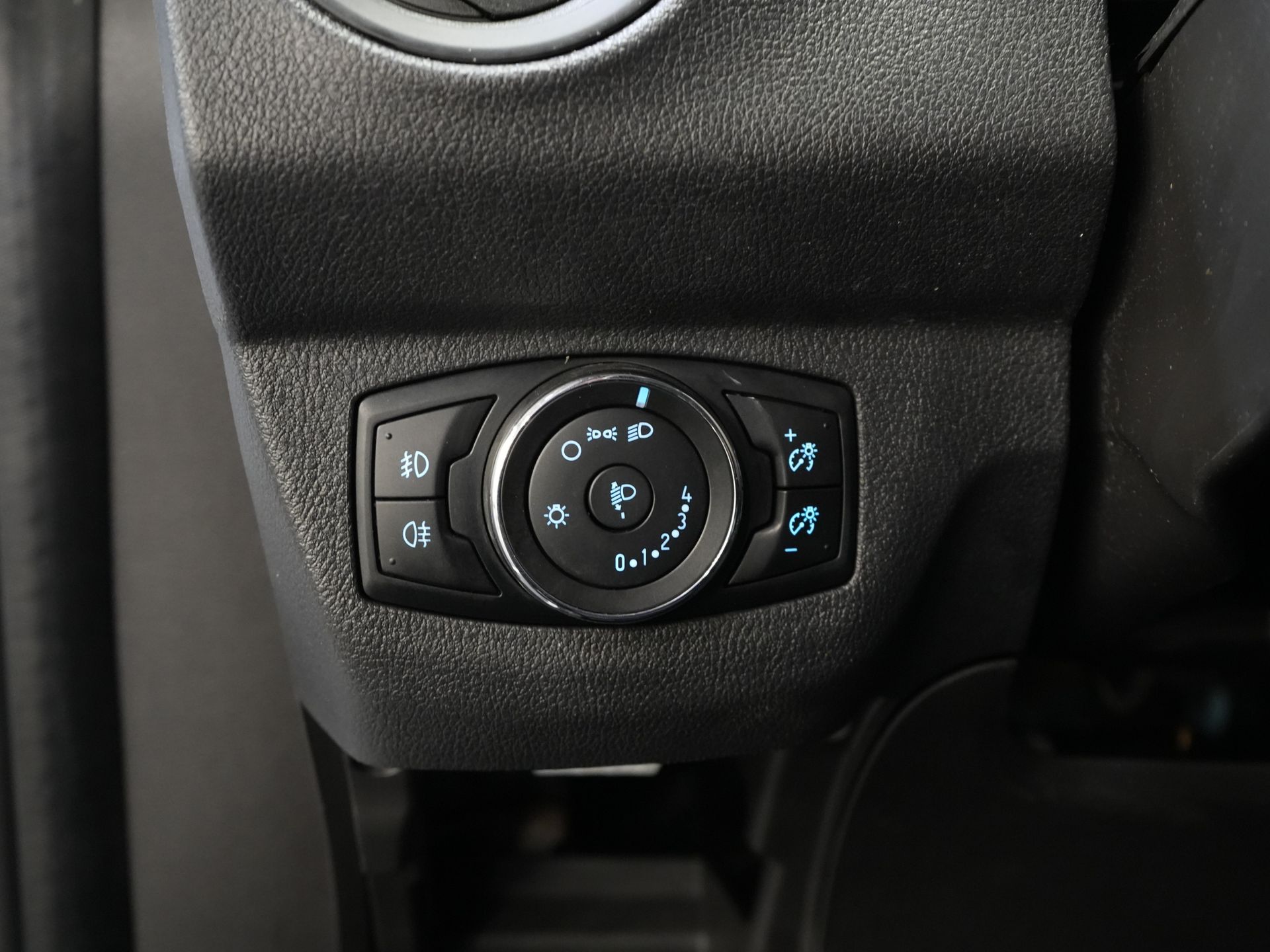 Ford Transit Courier Bestelbus 1.5 TDCI Trend BPM VRIJ! Stoelverw./ CarPlay/ Navi/ PDC/ Cruise/ Airco 16