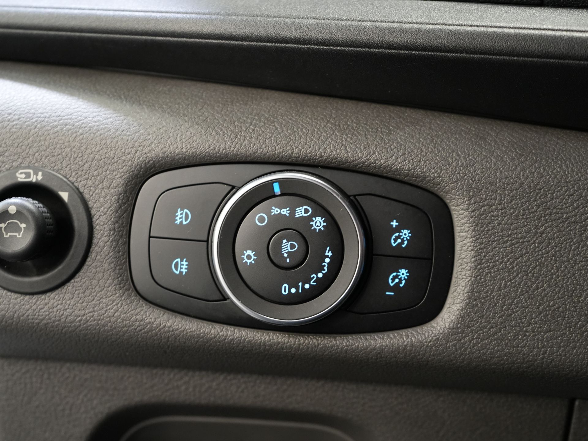 Ford Transit Bestelbus 350 2.0 TDCI L3H2 165 pk Trail Adapt.Cruise/ CarPlay/ Camera/ PDC/ Stoelverw./ Airco 17