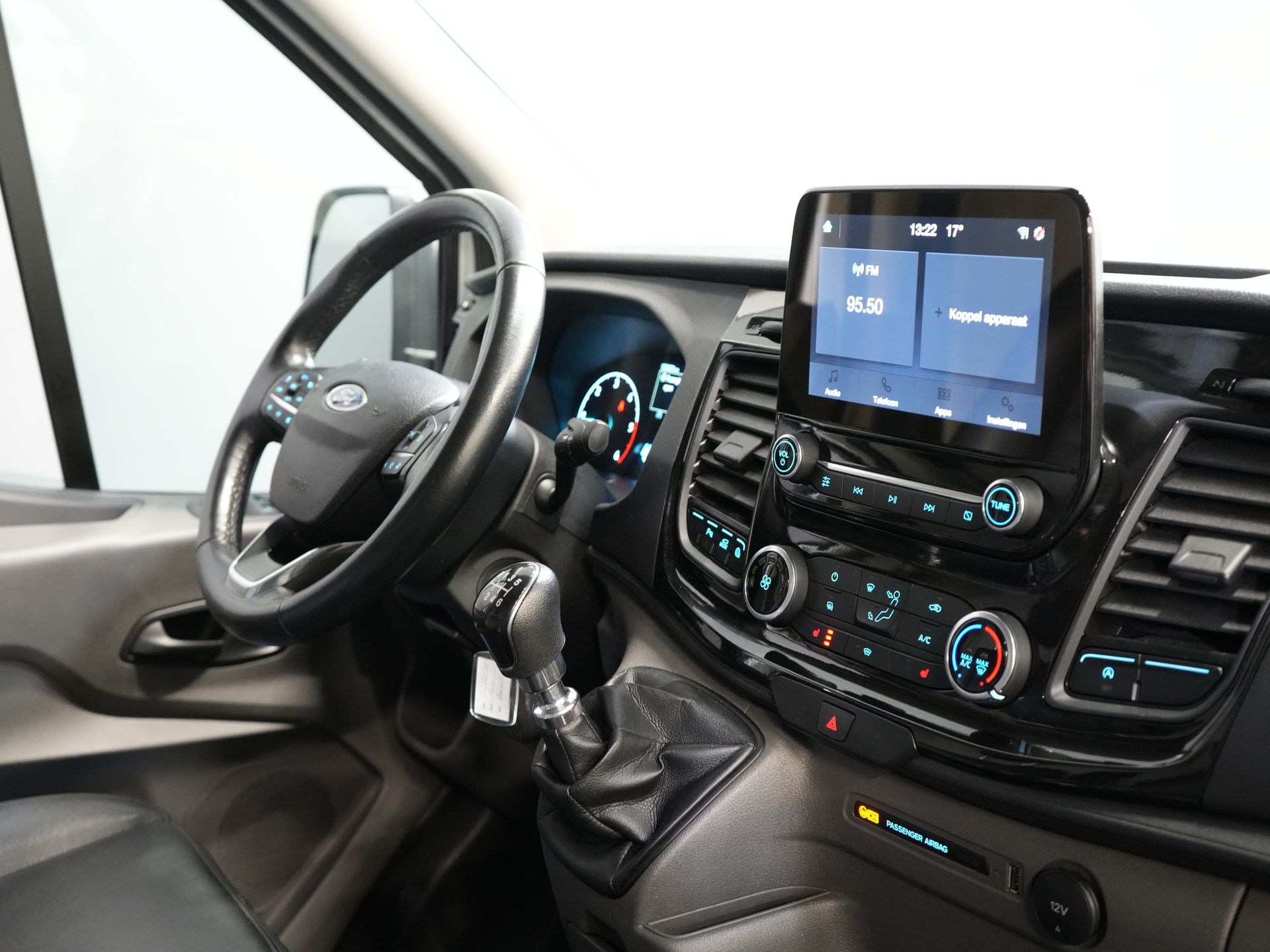 Ford Transit Bestelbus 350 2.0 TDCI L3H2 165 pk Trail Adapt.Cruise/ CarPlay/ Camera/ PDC/ Stoelverw./ Airco 2