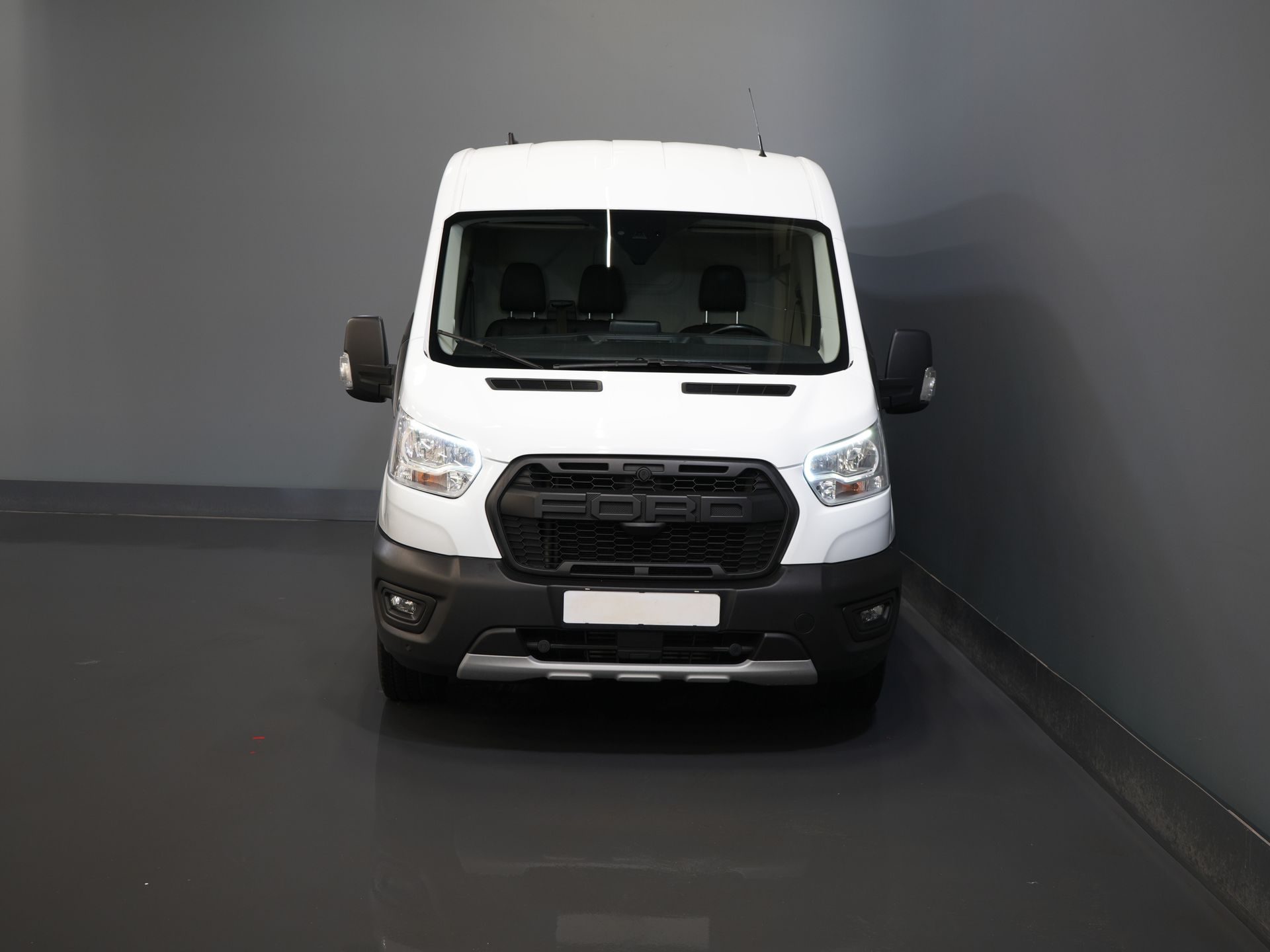 Ford Transit Bestelbus 350 2.0 TDCI L3H2 165 pk Trail Adapt.Cruise/ CarPlay/ Camera/ PDC/ Stoelverw./ Airco 6