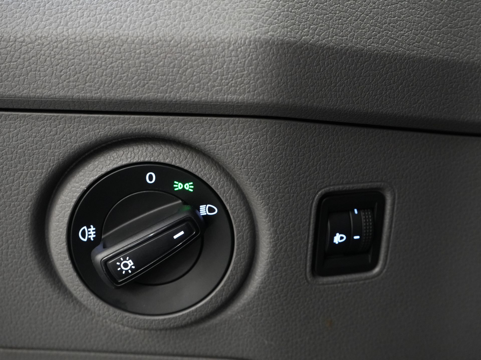 Volkswagen Crafter Bestelbus 35 2.0 TDI L3H2 BPM VRIJ! Airco/ PDC/ Bluetooth/ Betimmering 15