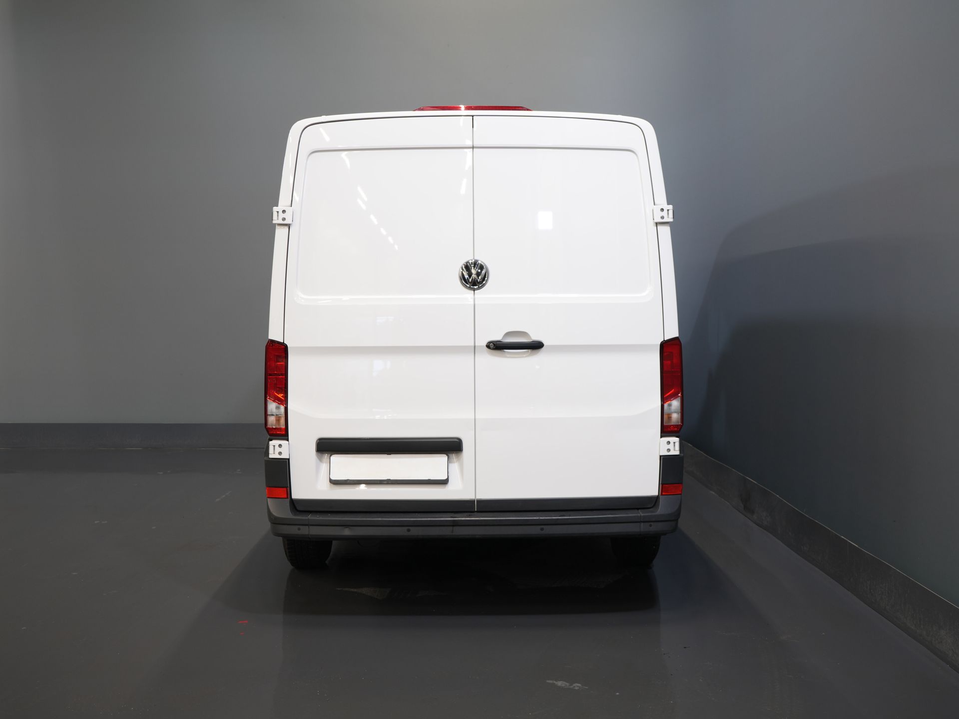 Volkswagen Crafter Bestelbus 35 2.0 TDI L3H2 BPM VRIJ! Airco/ PDC/ Bluetooth/ Betimmering 5