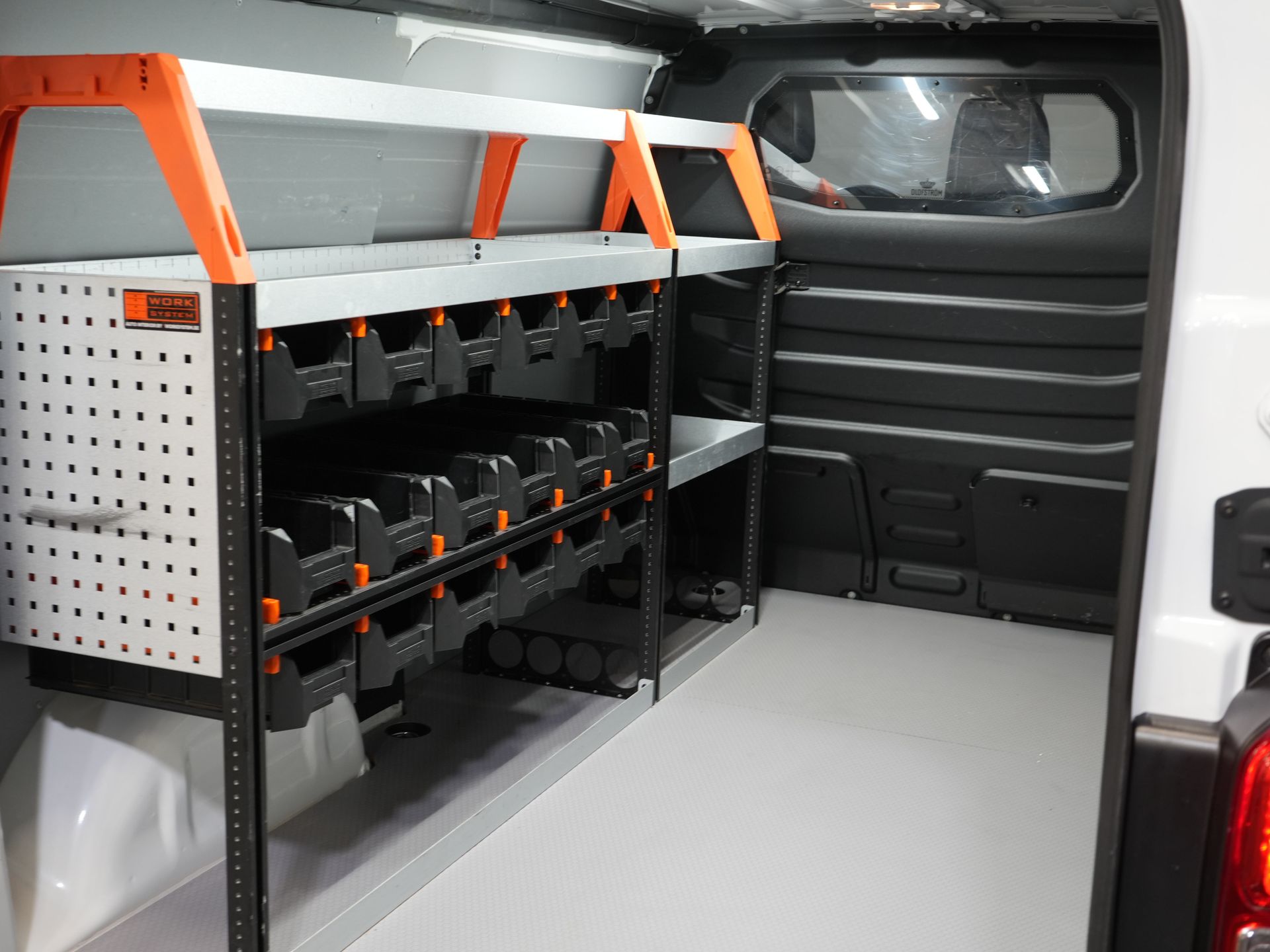 Peugeot e-Expert Bestelbus L2 75 kWh 330 km WLTP Snellader/ Stoelverw./ Navi/ Carplay/ Camera/ Climate/ LMV/ Cruise 15