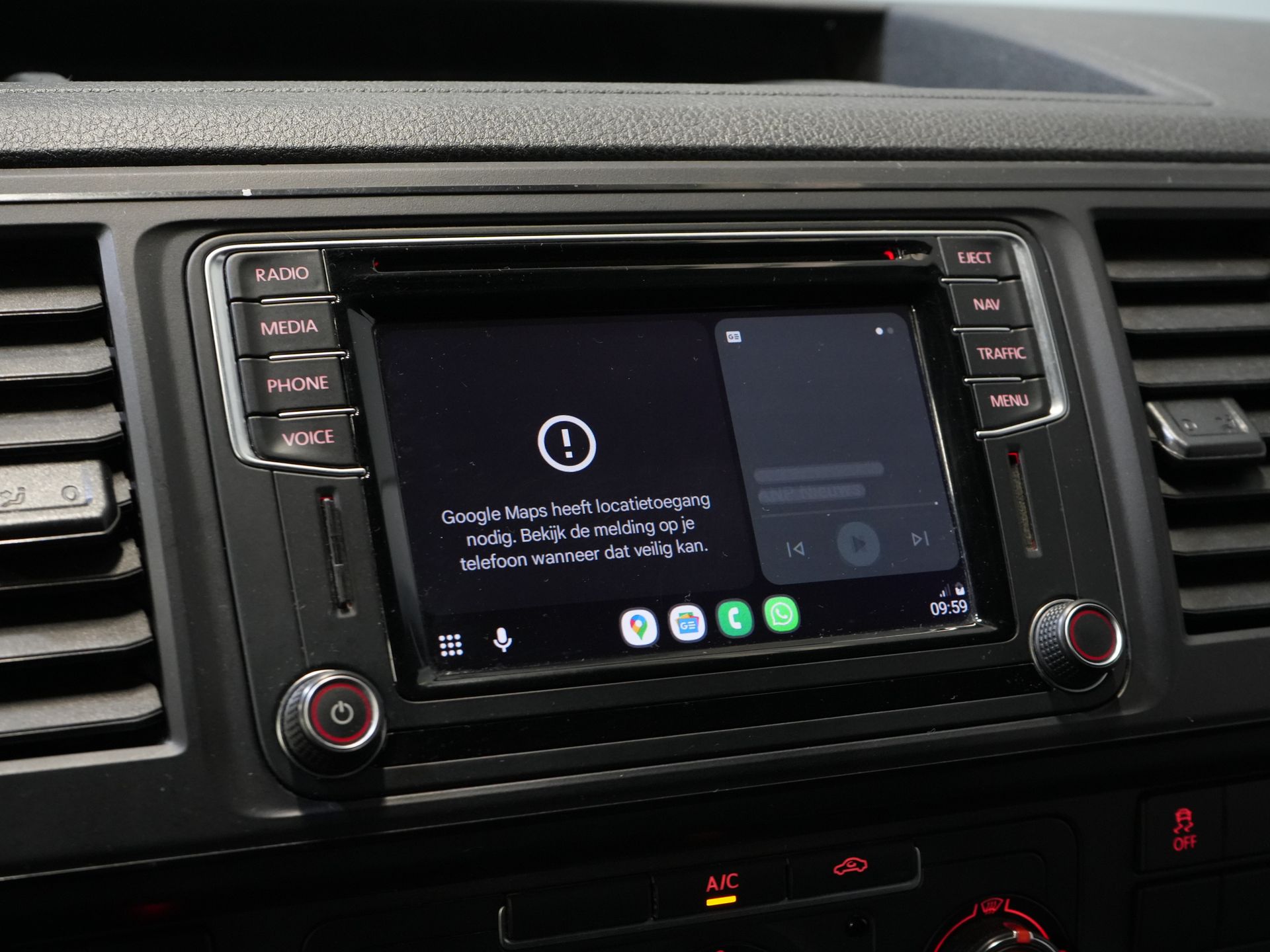 Volkswagen Transporter Bestelbus 2.0 TDI 150 pk DSG Aut. 4Motion L2 BPM VRIJ! 4x4/ 2x Schuifdeur/ LED/ Adapt. Cruise/ Alarm/ Stoelverw./ LMV/ Camera/ Airco 25