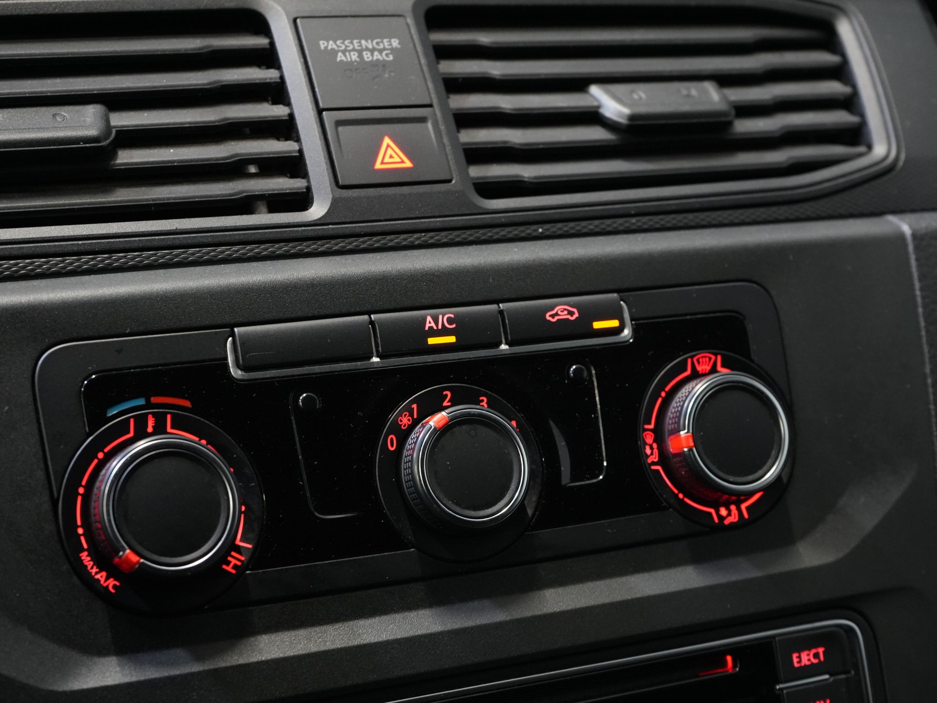 Volkswagen Caddy Bestelbus 1.4 TGI 110 pk DSG Aut. BPM VRIJ! Benzine/CNG/ Navi/ Cruise/ Airco/ PDC/ Bluetooth 19