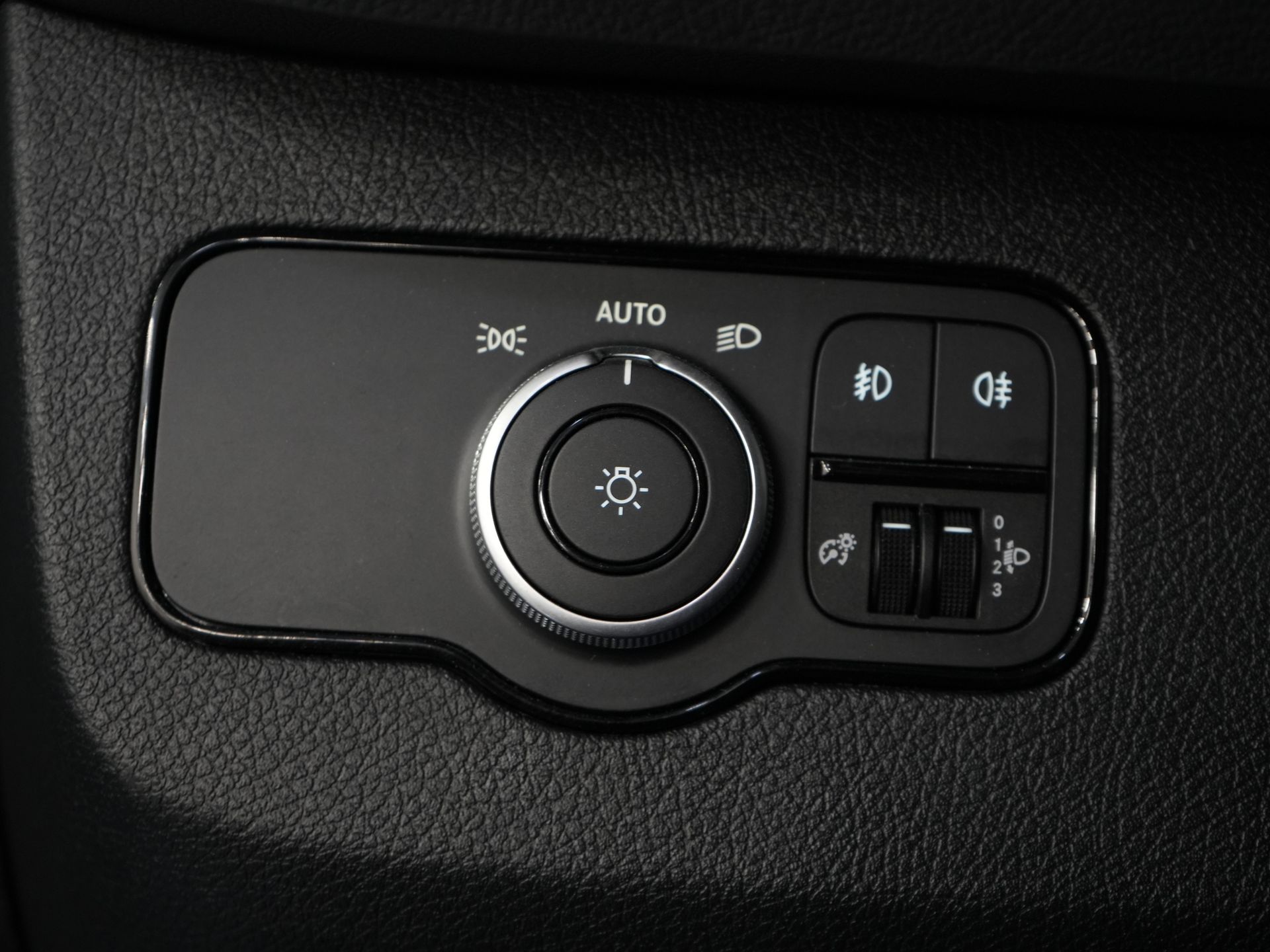 Mercedes-Benz Sprinter Bestelbus 317 CDI Aut. L2H2 BPM VRIJ! Gev.Stoel/ 270 Gr.Deuren/ Stoelverw./ Navi/ Camera/ Cruise/ DAB 19