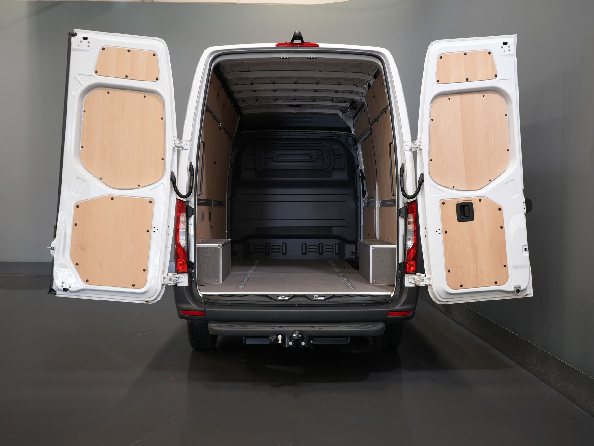 Mercedes-Benz Sprinter Bestelbus 317 CDI Aut. L2H2 BPM VRIJ! Gev.Stoel/ 270 Gr.Deuren/ Stoelverw./ Navi/ Camera/ Cruise/ DAB 4