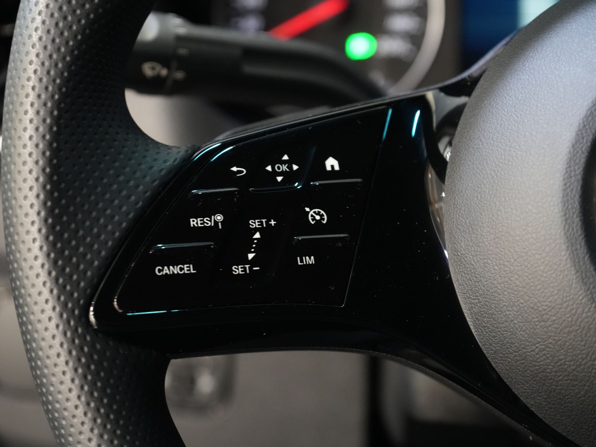 Mercedes-Benz Sprinter Bestelbus 317 CDI Aut. L2H2 BPM VRIJ! Gev.Stoel/ 270 Gr.Deuren/ Stoelverw./ Navi/ Camera/ Cruise/ DAB 19