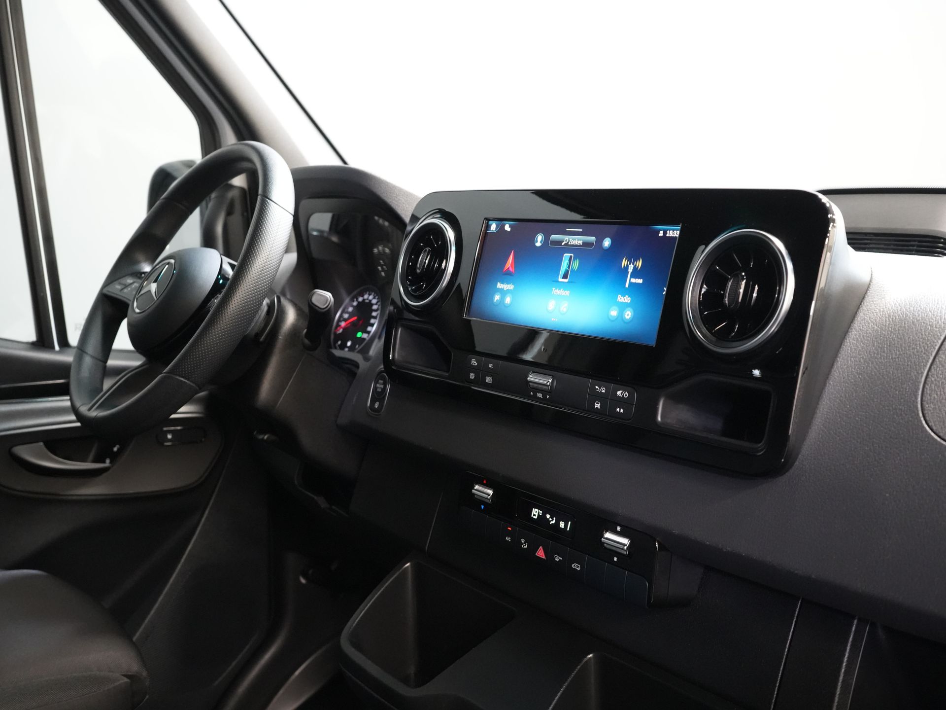 Mercedes-Benz Sprinter Bestelbus 317 CDI Aut. L2H2 BPM VRIJ! Gev.Stoel/ 270 Gr.Deuren/ Stoelverw./ Navi/ Camera/ Cruise/ DAB 2