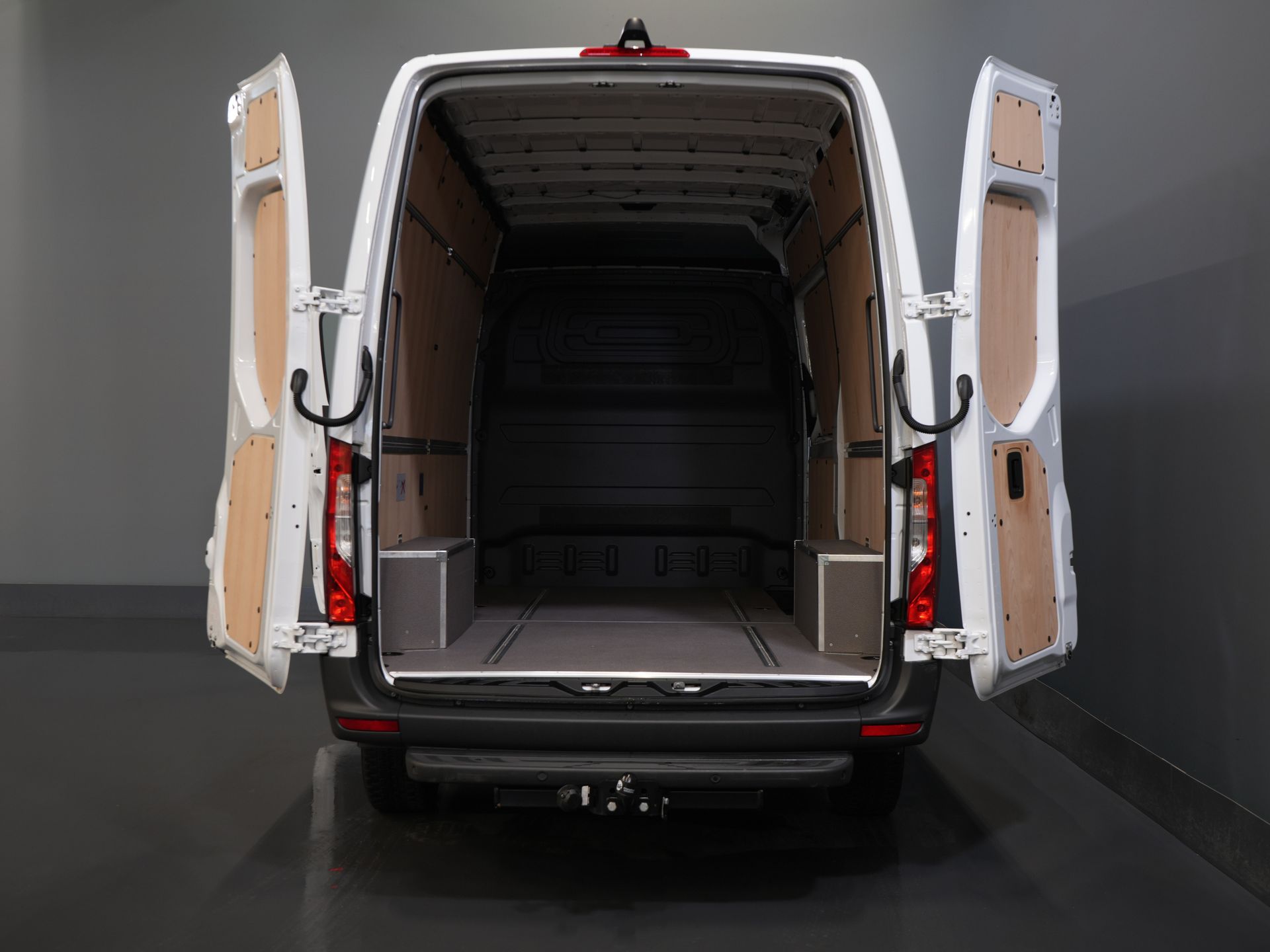 Mercedes-Benz Sprinter Bestelbus 317 CDI Aut. L2H2 BPM VRIJ! Carplay/ Gev.Stoel/ 270 Gr.Deuren/ Stoelverw./ Navi/ Camera/ PDC/ Cruise/ DAB 4