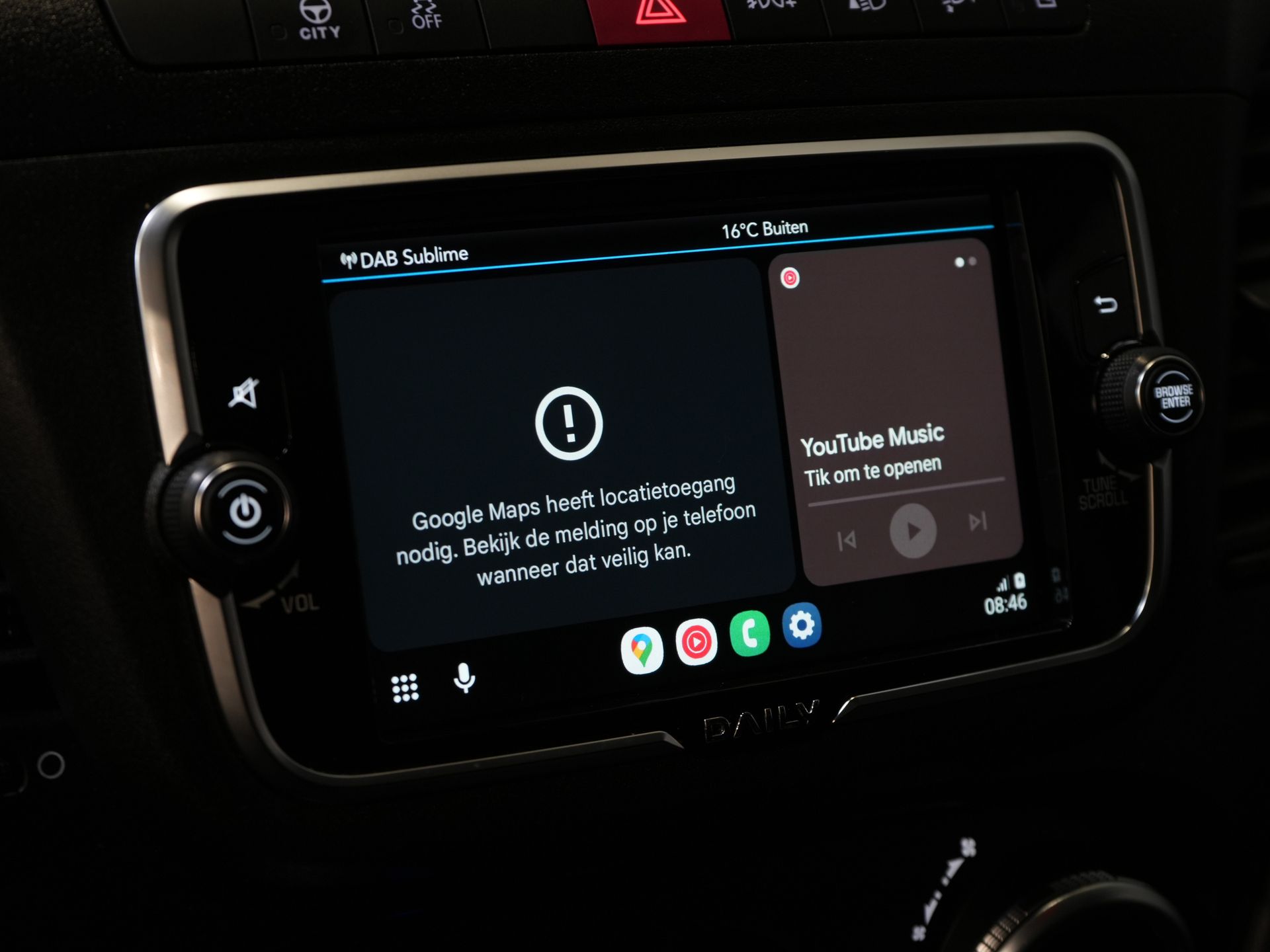 Iveco Daily Bakwagen 35S18HV 3.0 Aut. ZF BPM VRIJ! Bakwagen Laadklep/ Zijdeur/ LED/ Spoiler/ 3.5T trekverm./ Gev.Stoel/ Adapt.Cruise/ Navi/ Carplay/  25