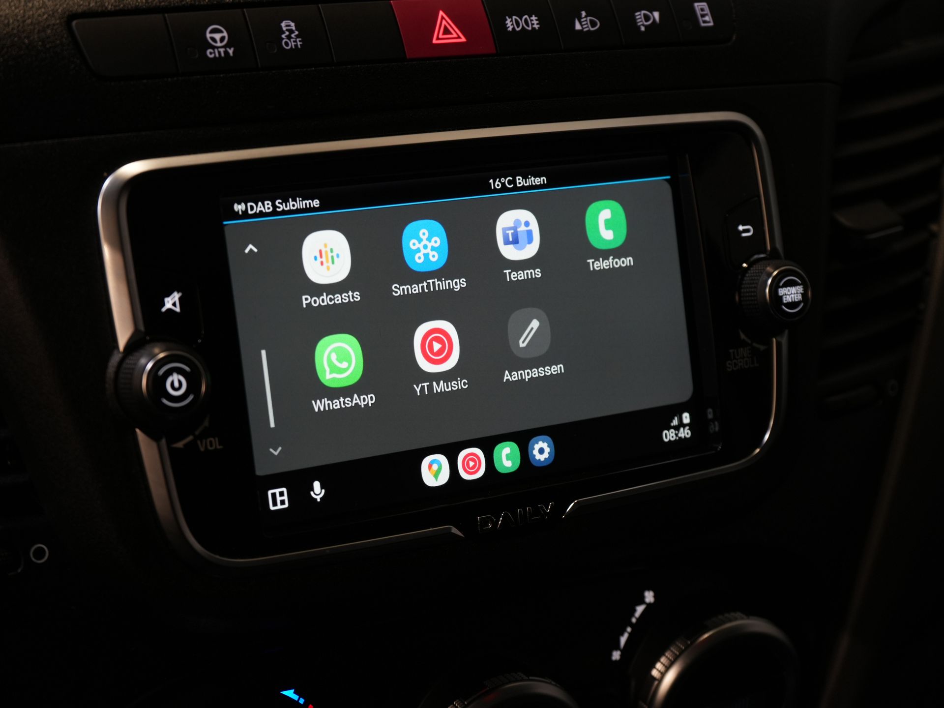 Iveco Daily Bakwagen 35S18HV 3.0 Aut. ZF BPM VRIJ! Bakwagen Laadklep/ Zijdeur/ LED/ Spoiler/ 3.5T trekverm./ Gev.Stoel/ Adapt.Cruise/ Navi/ Carplay/  26