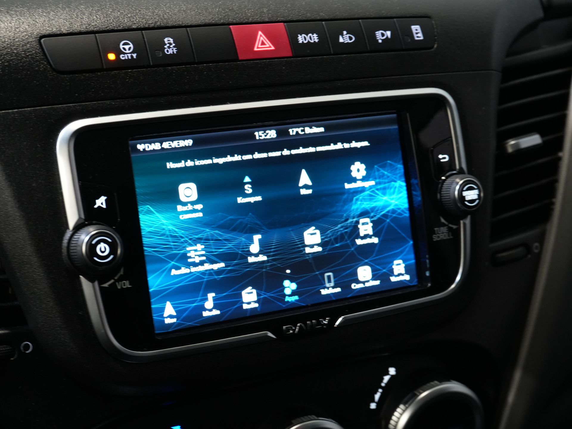 Iveco Daily Bakwagen 35S18HV 3.0 Aut. ZF BPM VRIJ! Bakwagen Laadklep/ LED/ Spoiler/ 3.5T Trekverm./ Gev.stoel/ Adapt.Cruise/ Navi/ Carplay/ Climate/  25