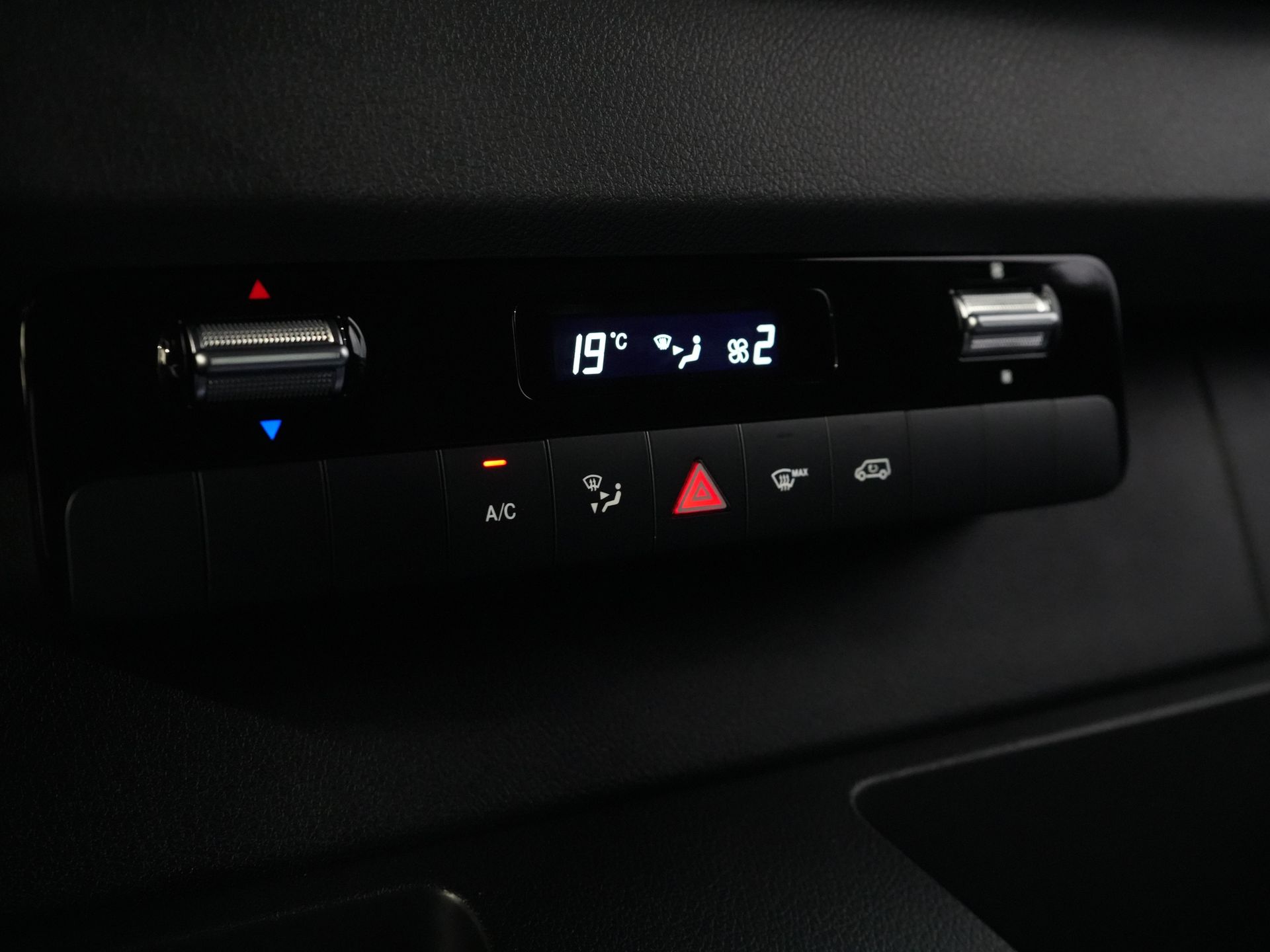 Mercedes-Benz Sprinter Bestelbus 317 CDI Aut. L2H2 BPM VRIJ! LED/ Gev.Stoel/ 270 Gr.Deuren/ Stoelverw./ Navi/ Camera/ PDC/ Cruise/ Airco/ DAB 21