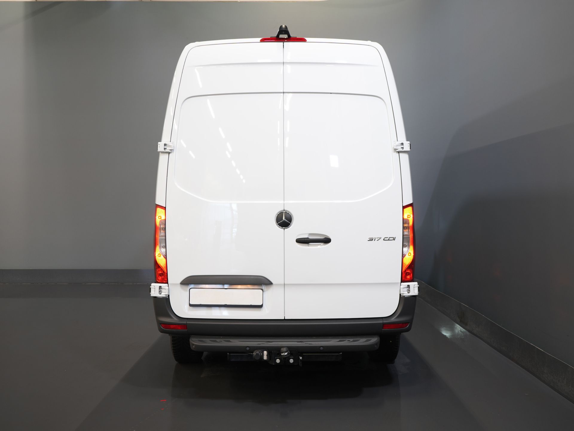 Mercedes-Benz Sprinter Bestelbus 317 CDI Aut. L2H2 BPM VRIJ! LED/ Gev.Stoel/ 270 Gr.Deuren/ Stoelverw./ Navi/ Camera/ PDC/ Cruise/ Airco/ DAB 5