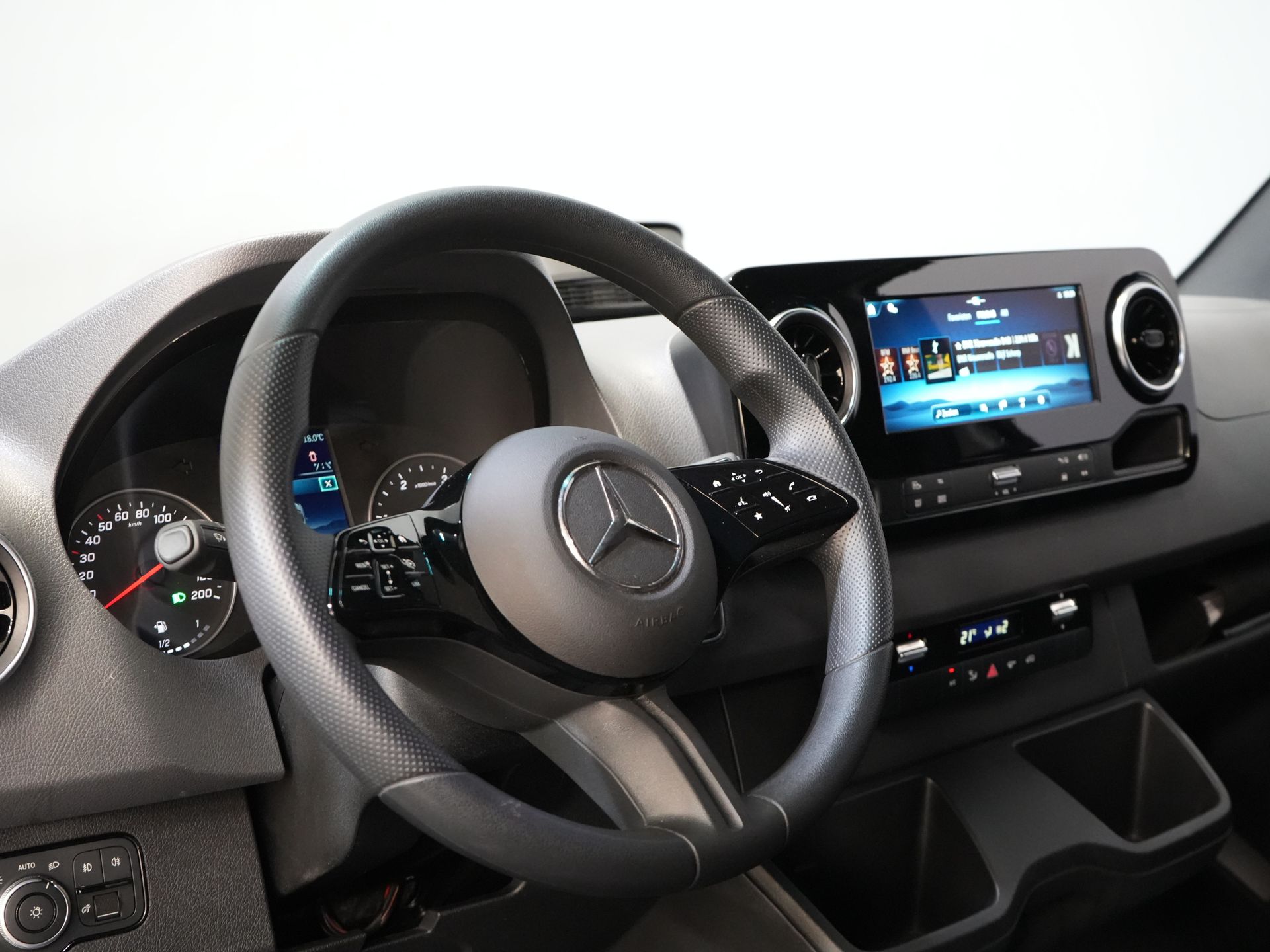 Mercedes-Benz Sprinter Bestelbus 317 CDI Aut. L2H2 BPM VRIJ! LED/ Gev.Stoel/ 270 Gr.Deuren/ Stoelverw./ Navi/ Camera/ Cruise/ Airco/ DAB / Trekhaak 13