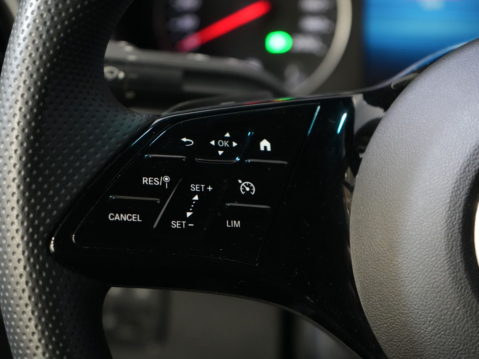 Mercedes-Benz Sprinter Bestelbus 317 CDI Aut. L2H2 BPM VRIJ! LED/ Gev.Stoel/ 270 Gr.Deuren/ Stoelverw./ Navi/ Camera/ Cruise/ Airco/ DAB / Trekhaak 19