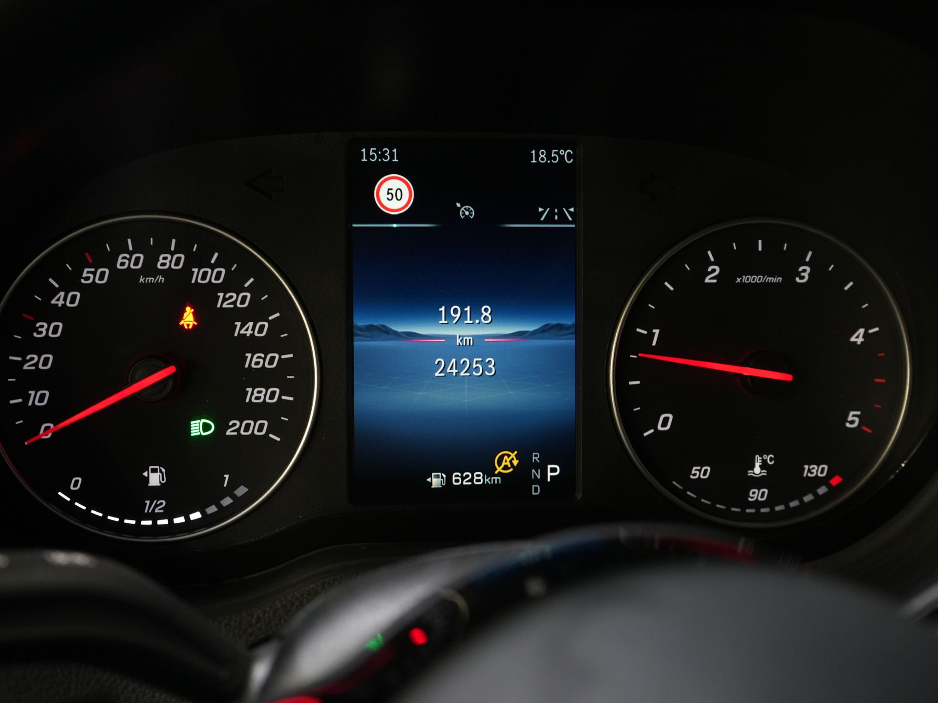 Mercedes-Benz Sprinter Bestelbus 317 CDI Aut. L2H2 BPM VRIJ! LED/ Gev.Stoel/ 270 Gr.Deuren/ Stoelverw./ Navi/ Camera/ Cruise/ Airco/ DAB / Trekhaak 20