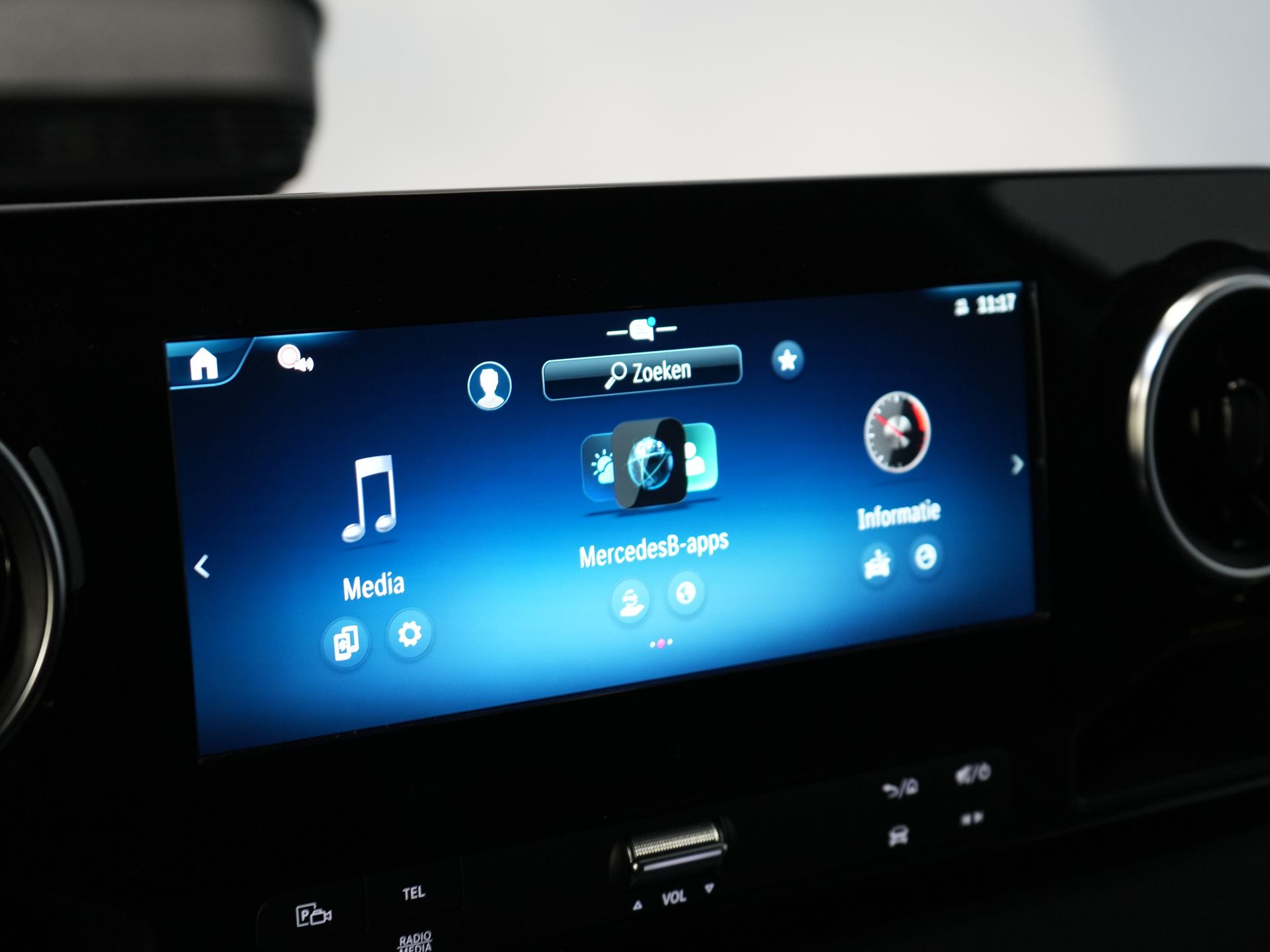 Mercedes-Benz Sprinter Bestelbus 317 CDI Aut. L2H2 BPM VRIJ! Gev.Stoel/ 270 Gr.Deuren/ Stoelverw./ Navi/ Camera/ Cruise/ Airco/ DAB 25