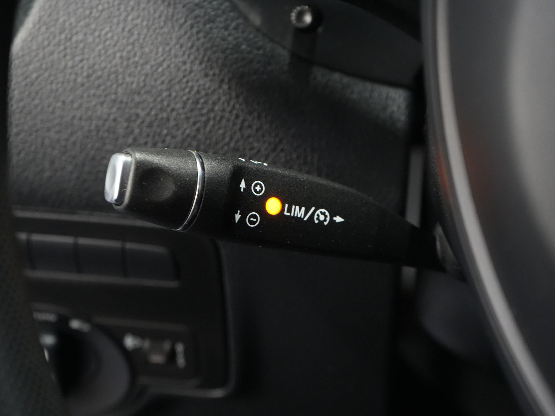 Mercedes-Benz Vito Bestelbus 116 CDI Aut. L2 BPM VRIJ! Carplay/ Stoelverw./ 270Gr. Deuren/ Cruise/ Airco/ Navi/ Camera/ PDC 18