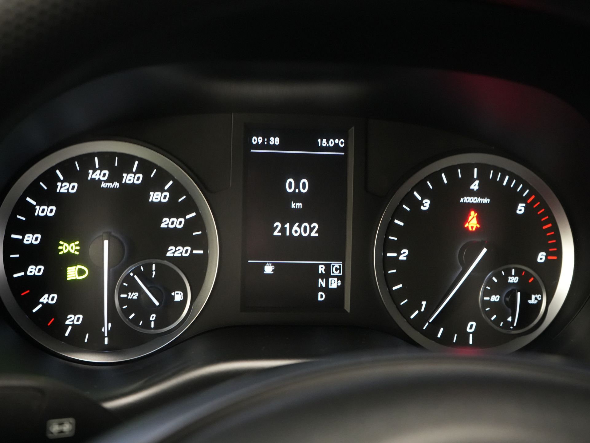 Mercedes-Benz Vito Bestelbus 116 CDI Aut. L2 BPM VRIJ! Carplay/ Stoelverw./ 270Gr. Deuren/ Cruise/ Airco/ Navi/ Camera/ PDC 20