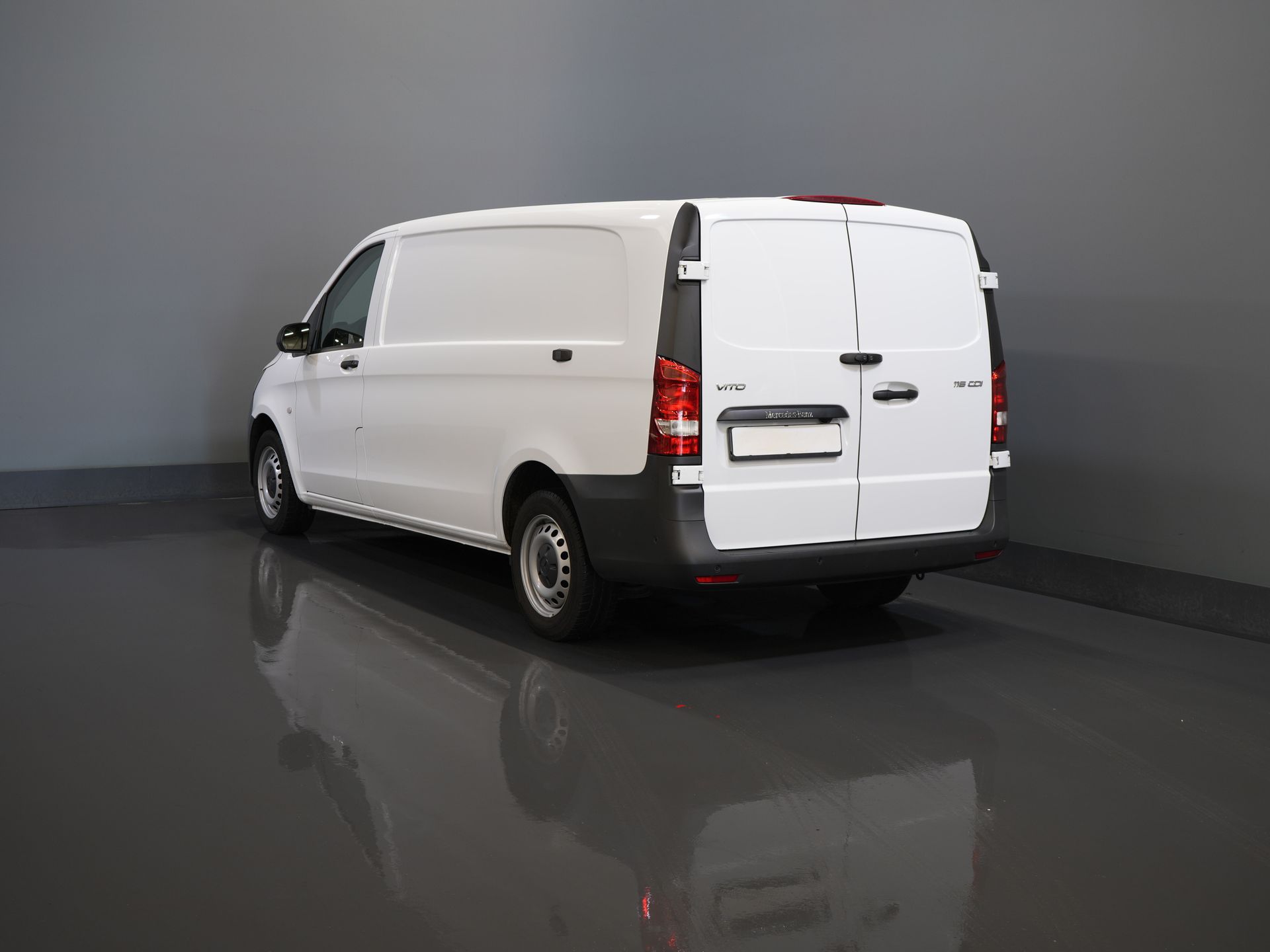 Mercedes-Benz Vito Bestelbus 116 CDI Aut. L2 BPM VRIJ! Carplay/ Stoelverw./ 270Gr. Deuren/ Cruise/ Airco/ Navi/ Camera/ PDC 1