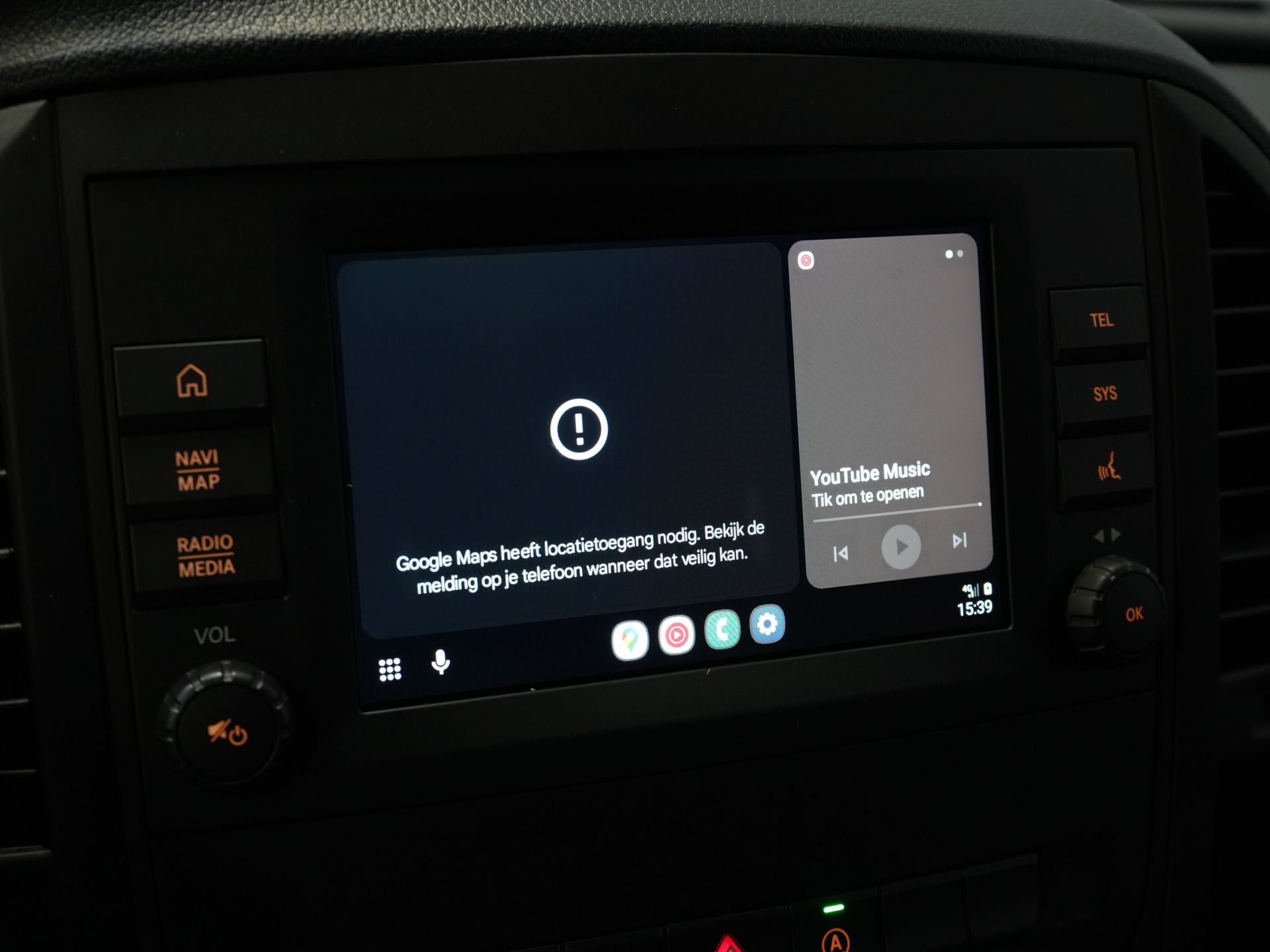 Mercedes-Benz Vito Bestelbus 116 CDI Aut. L2 BPM VRIJ! Carplay/ Stoelverw./ 270gr deuren/ Cruise/ Airco/ Navi/ Camera/ PDC 25