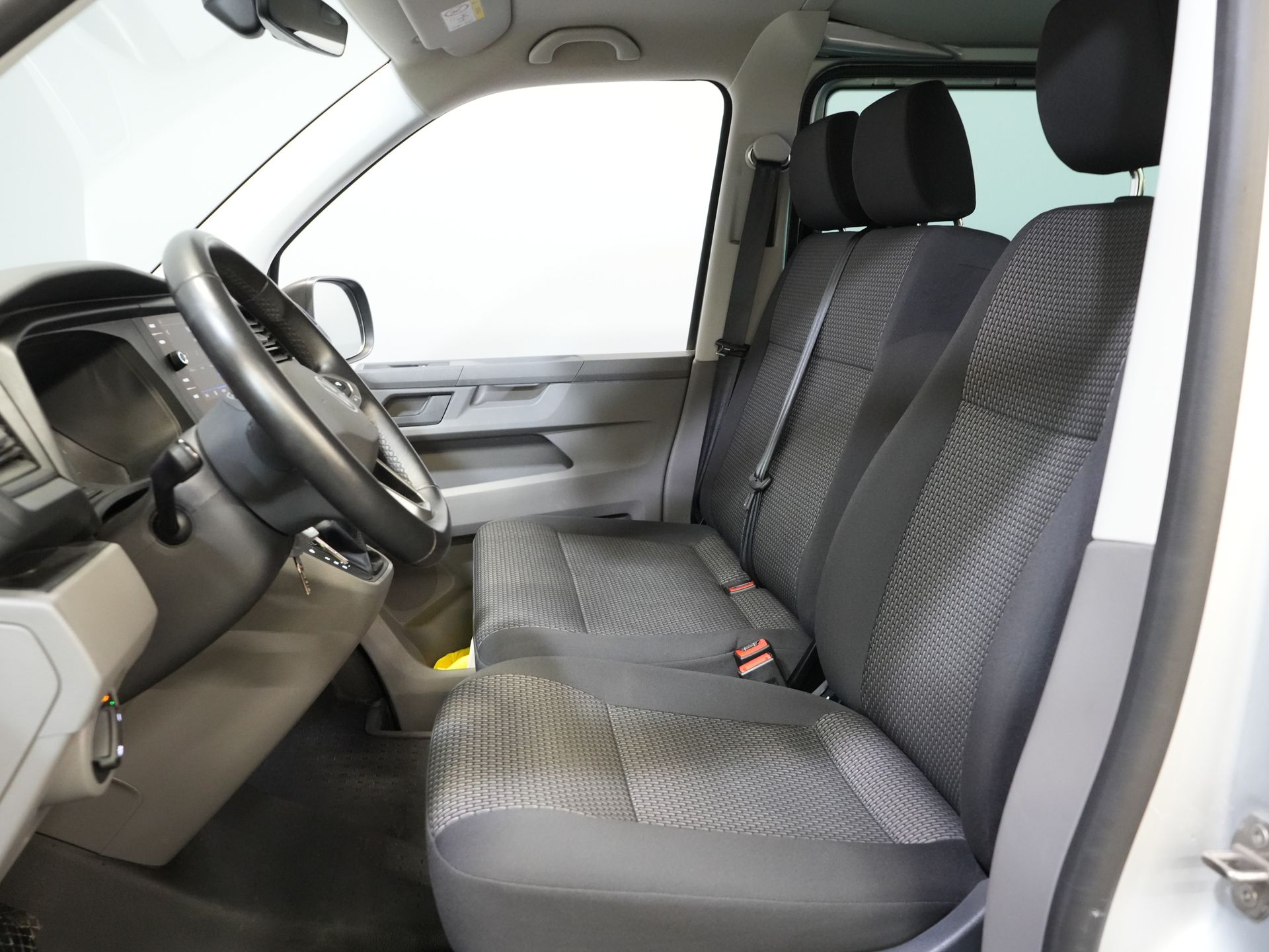 Volkswagen Transporter Bestelbus T6.1 2.0 TDI 150 pk DSG Aut. L2 DC BPM VRIJ! Dubbel Cabine 6 Pers./ Lage KM!/ Adapt.Cruise/ Navi/ Carplay/ Trekhaak 11